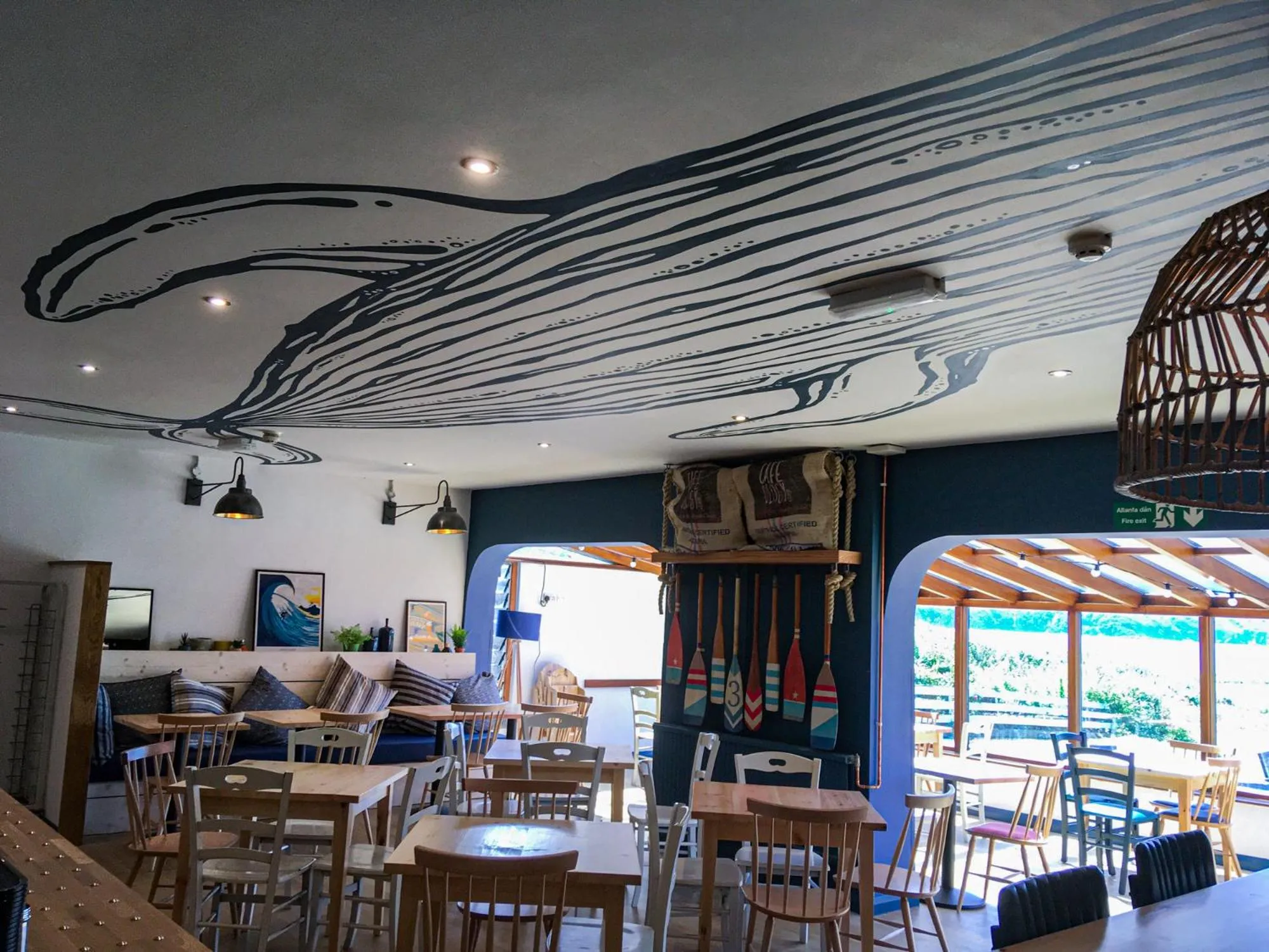 Restaurant/places to eat in YHA Broad Haven