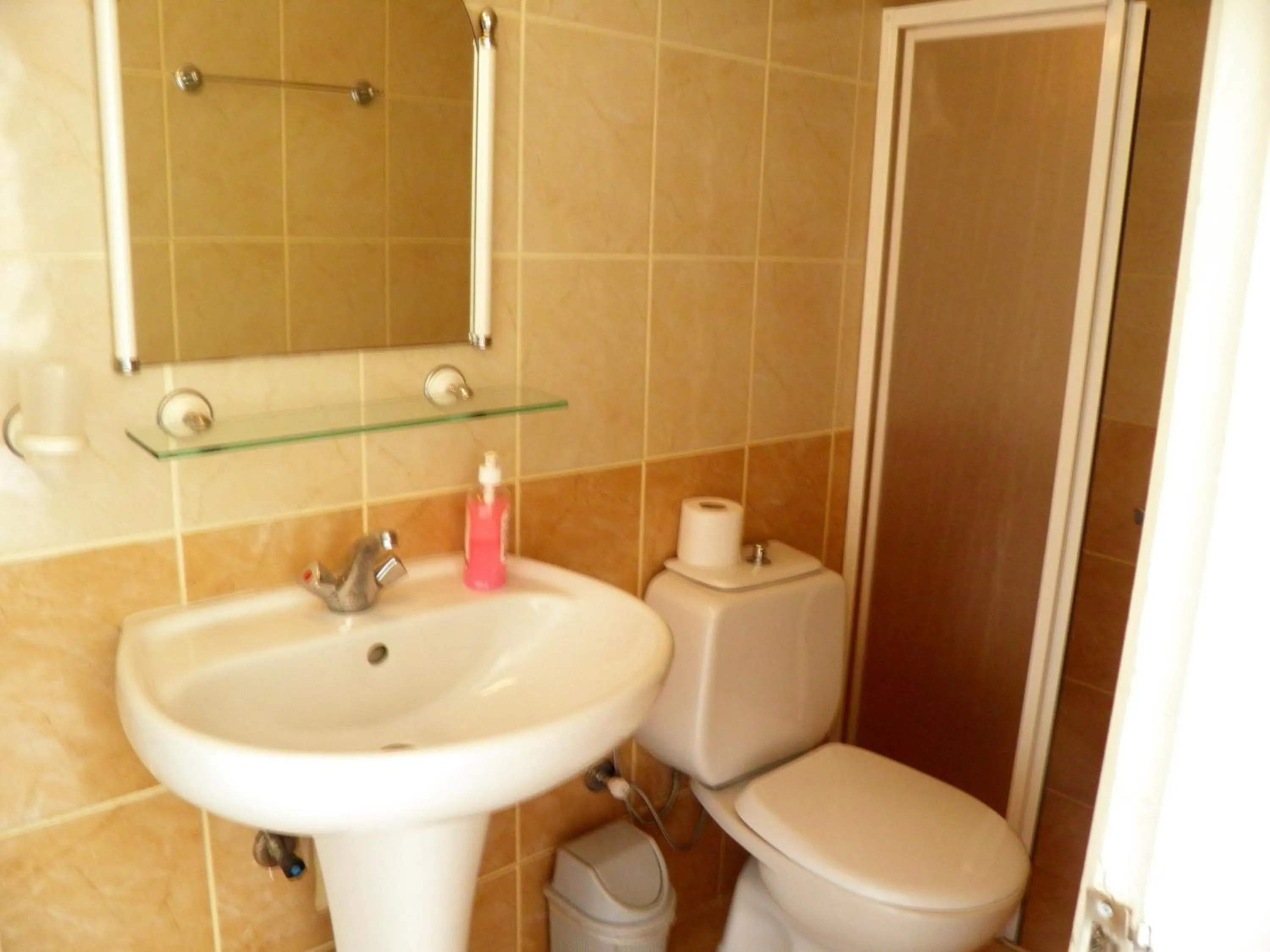 Shower in Resitalya Hotel