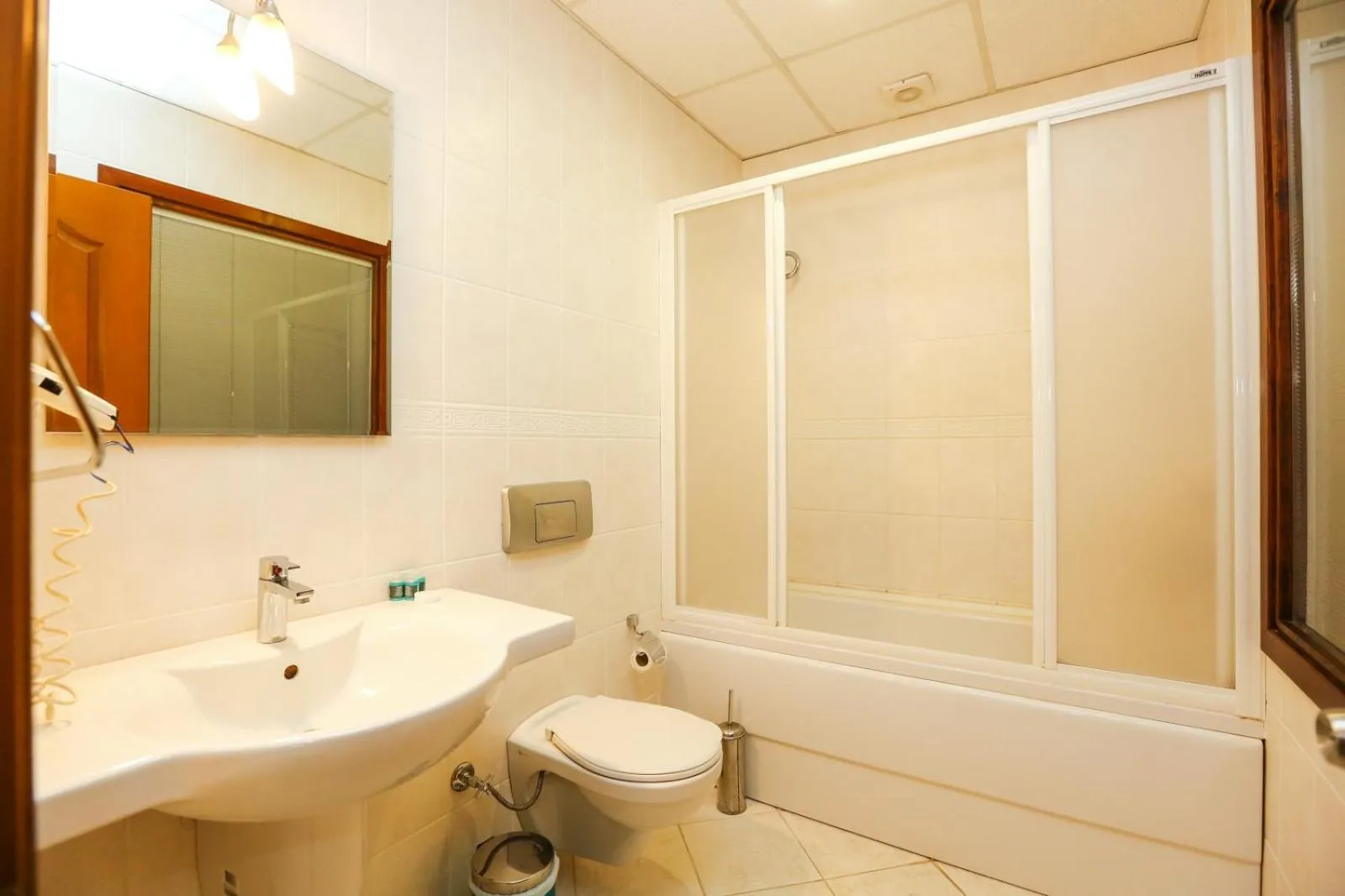 Bathroom in Gocek Unlu Hotel