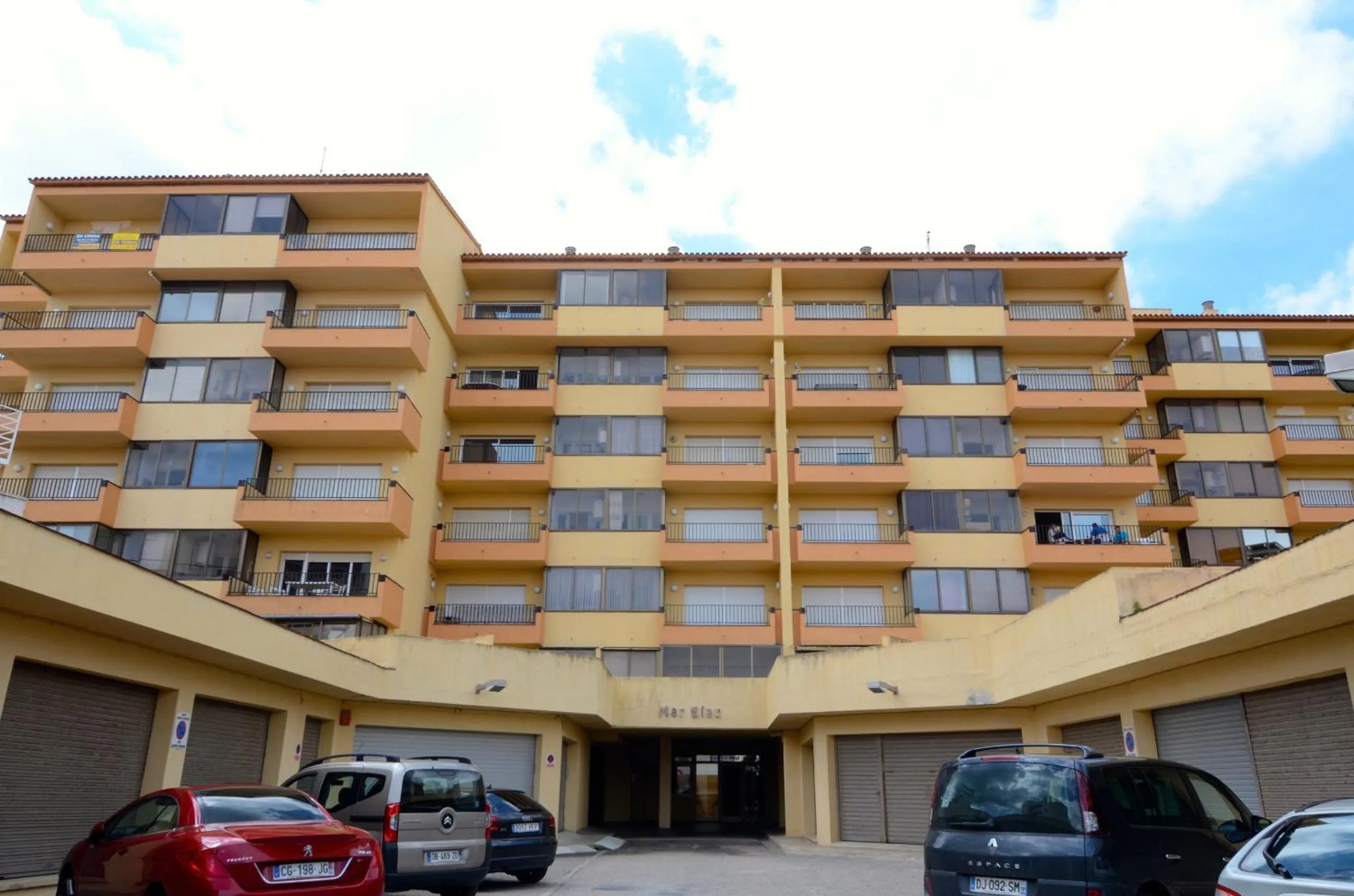 Facade/entrance in MAR BLAU L'ESCALA