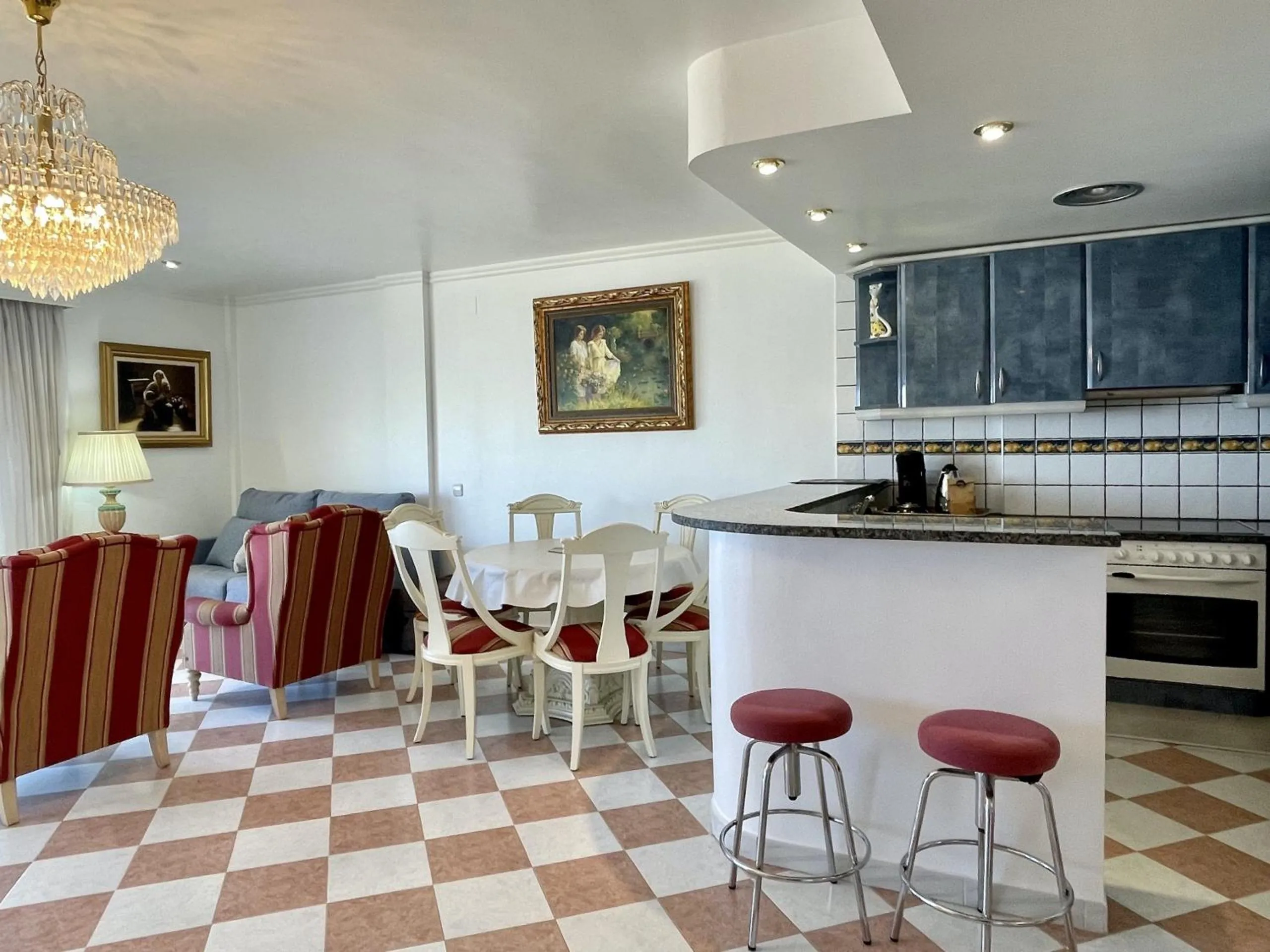 Communal lounge/ TV room in Margarida