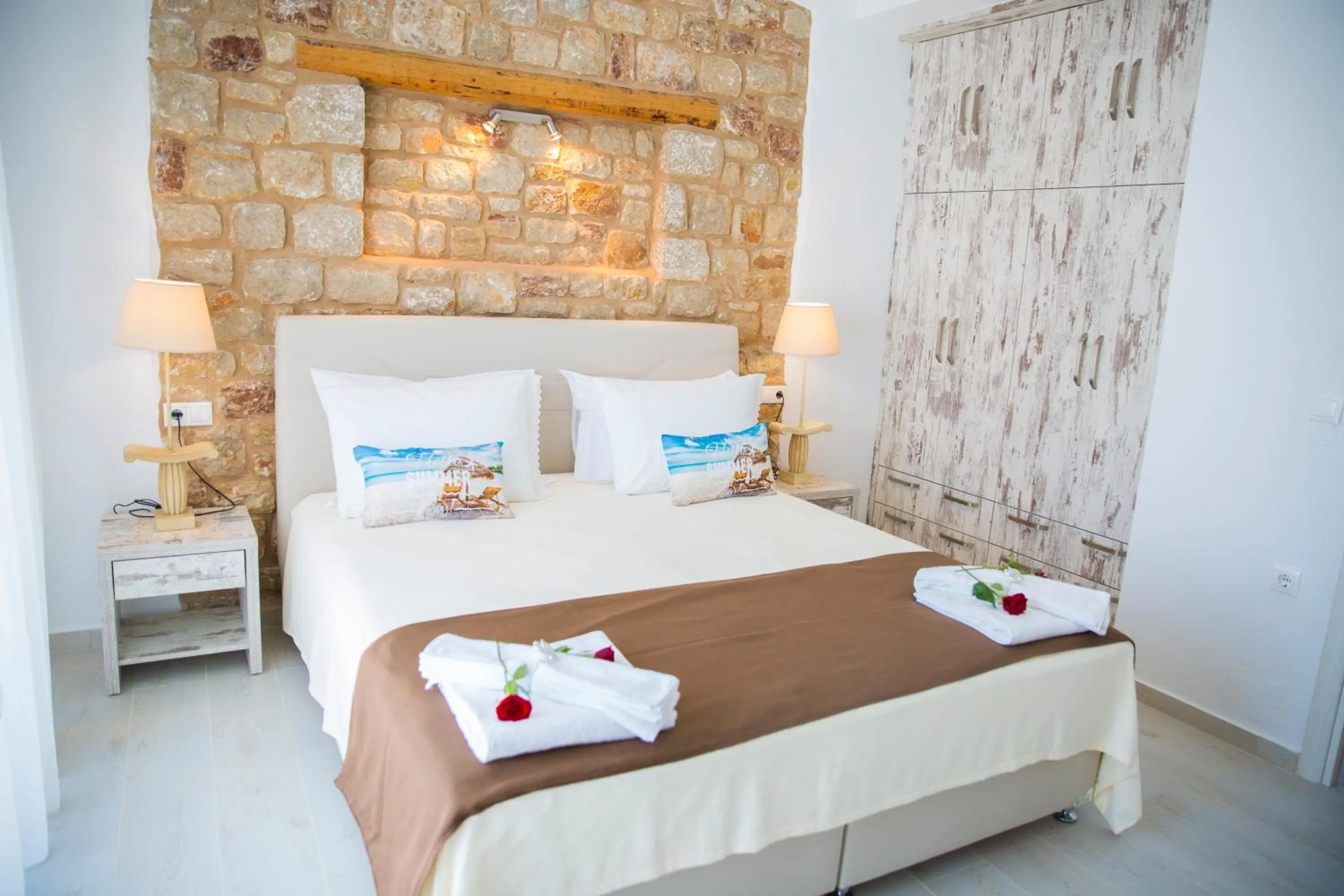 Bedroom, Bed in Haraki Stone Apartments