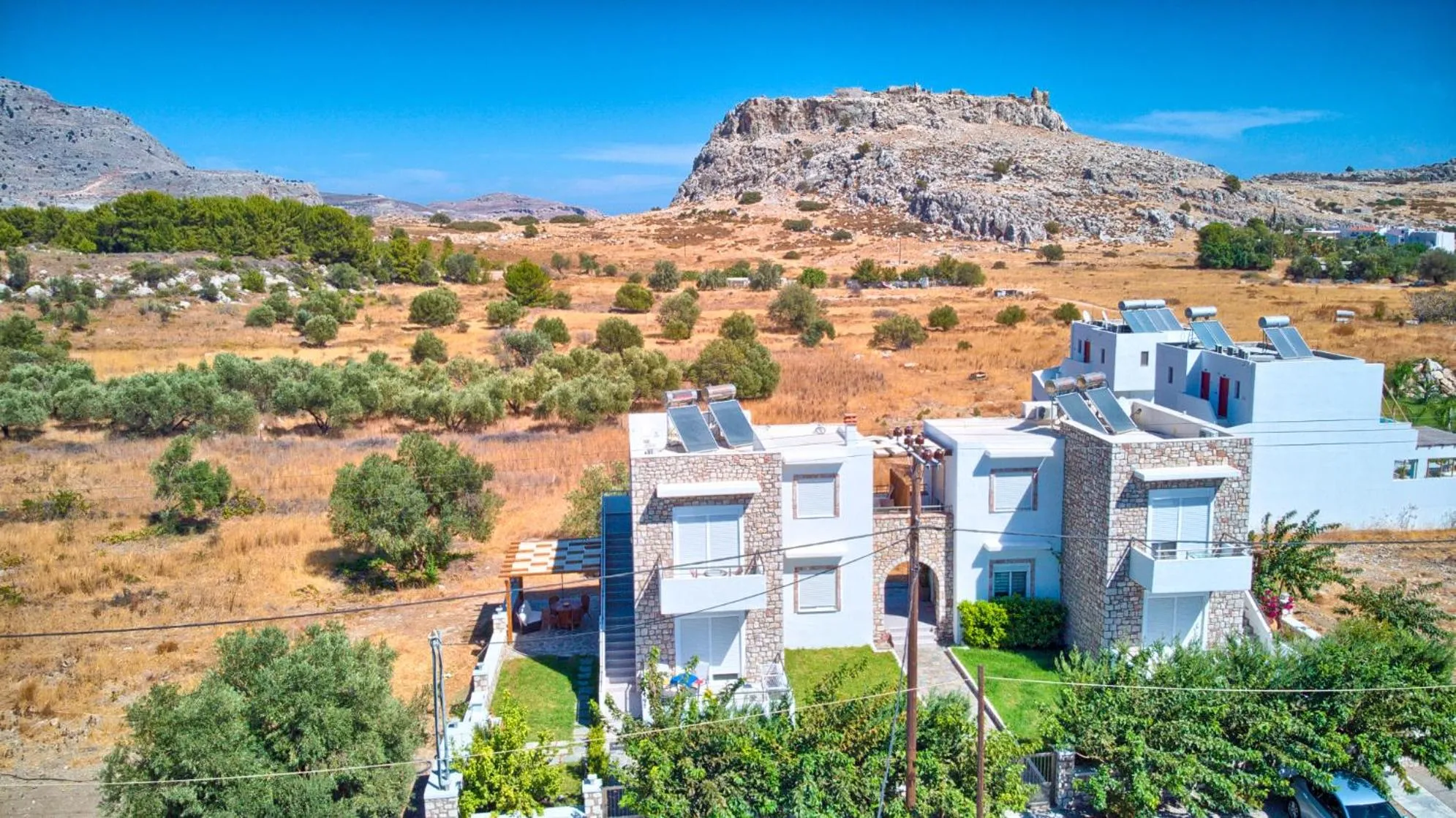 Location in Haraki Stone Apartments