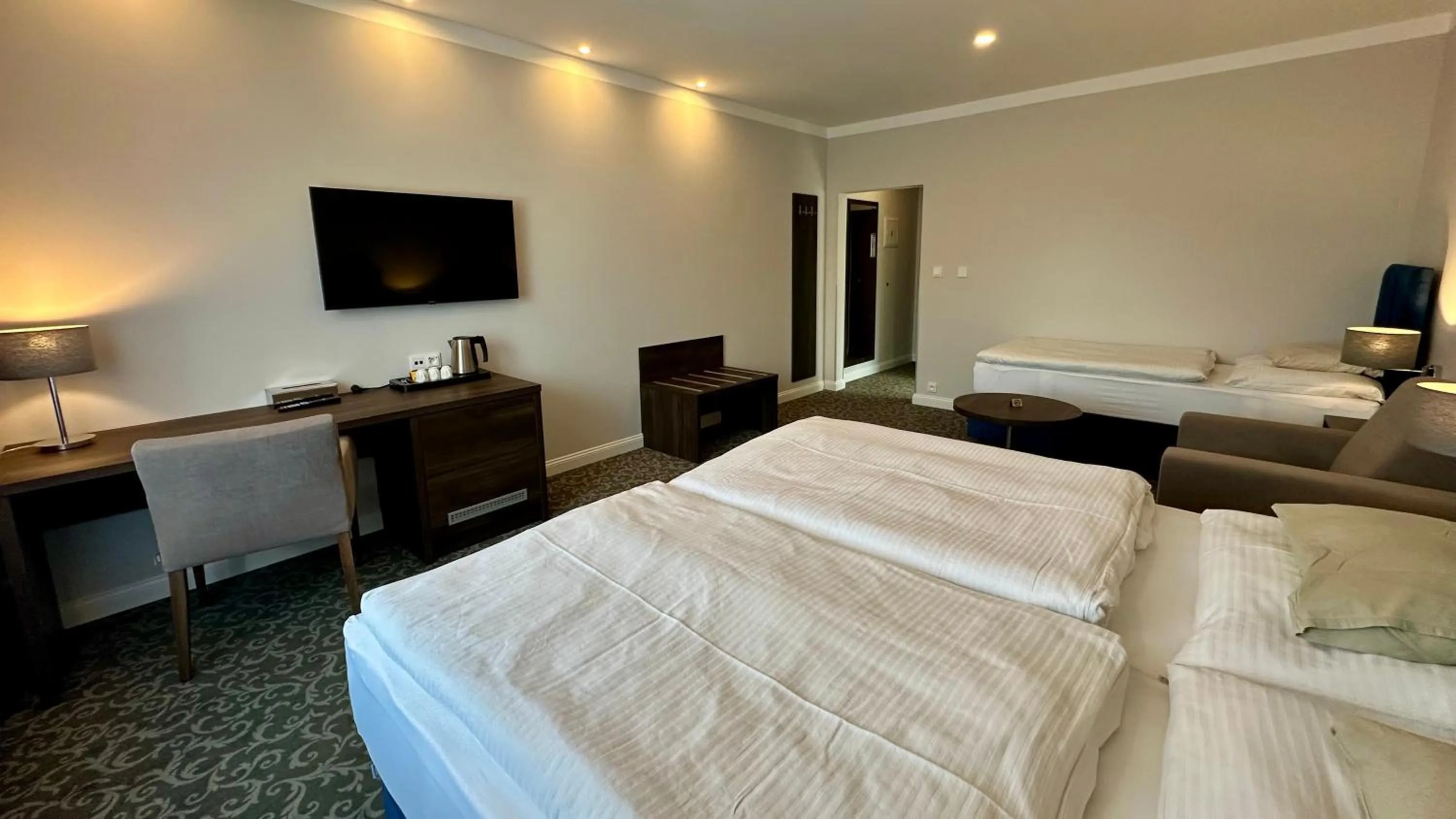 Bedroom, Bed in Pension Village