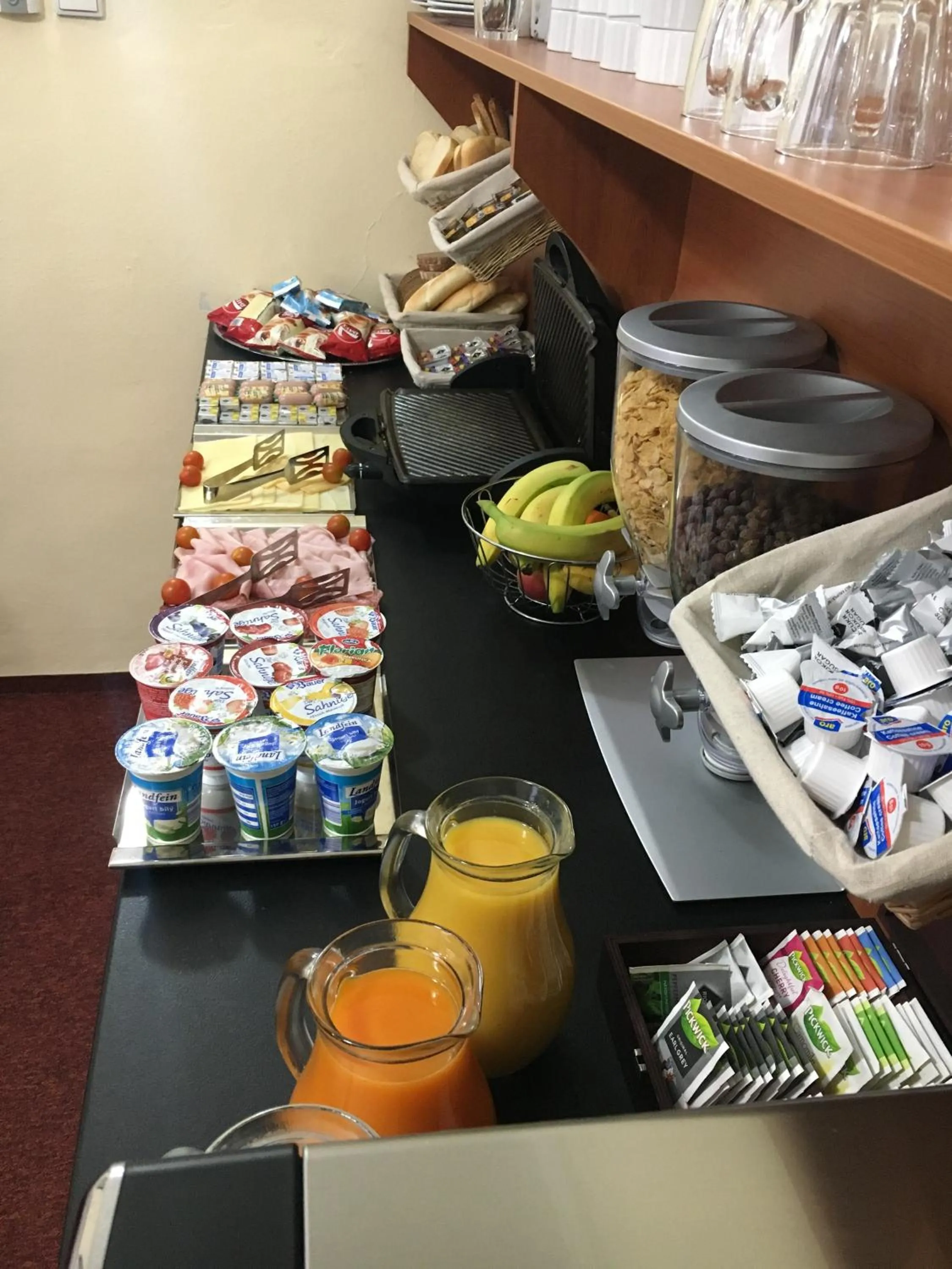 Buffet breakfast in Pension Village