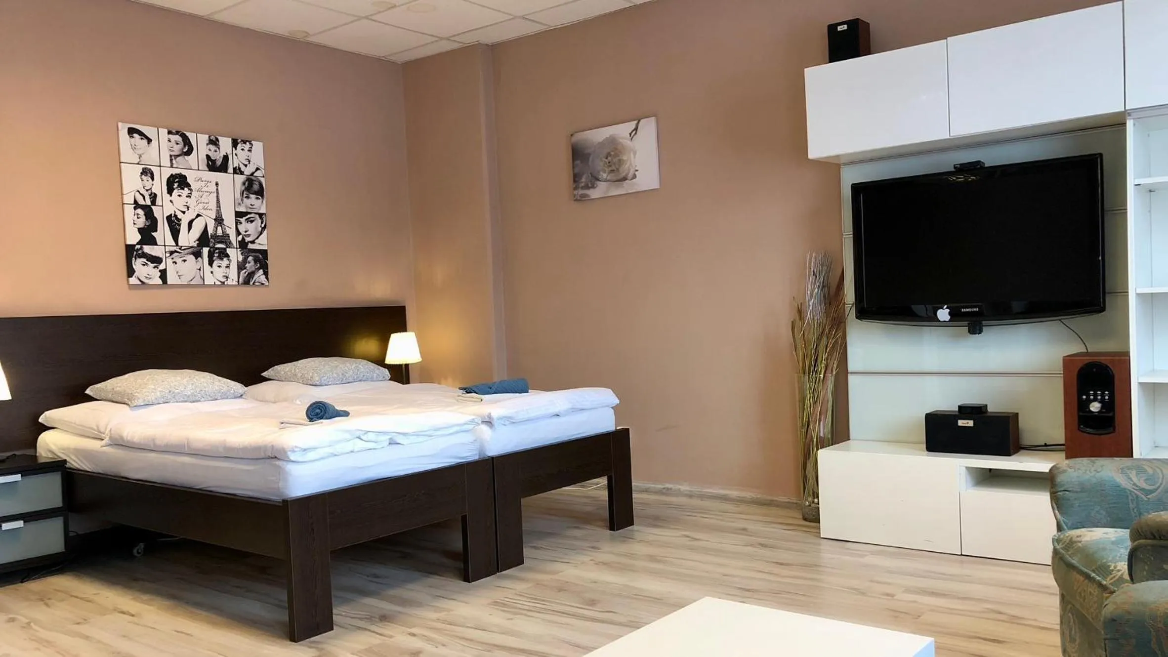 Bed in Pension Village