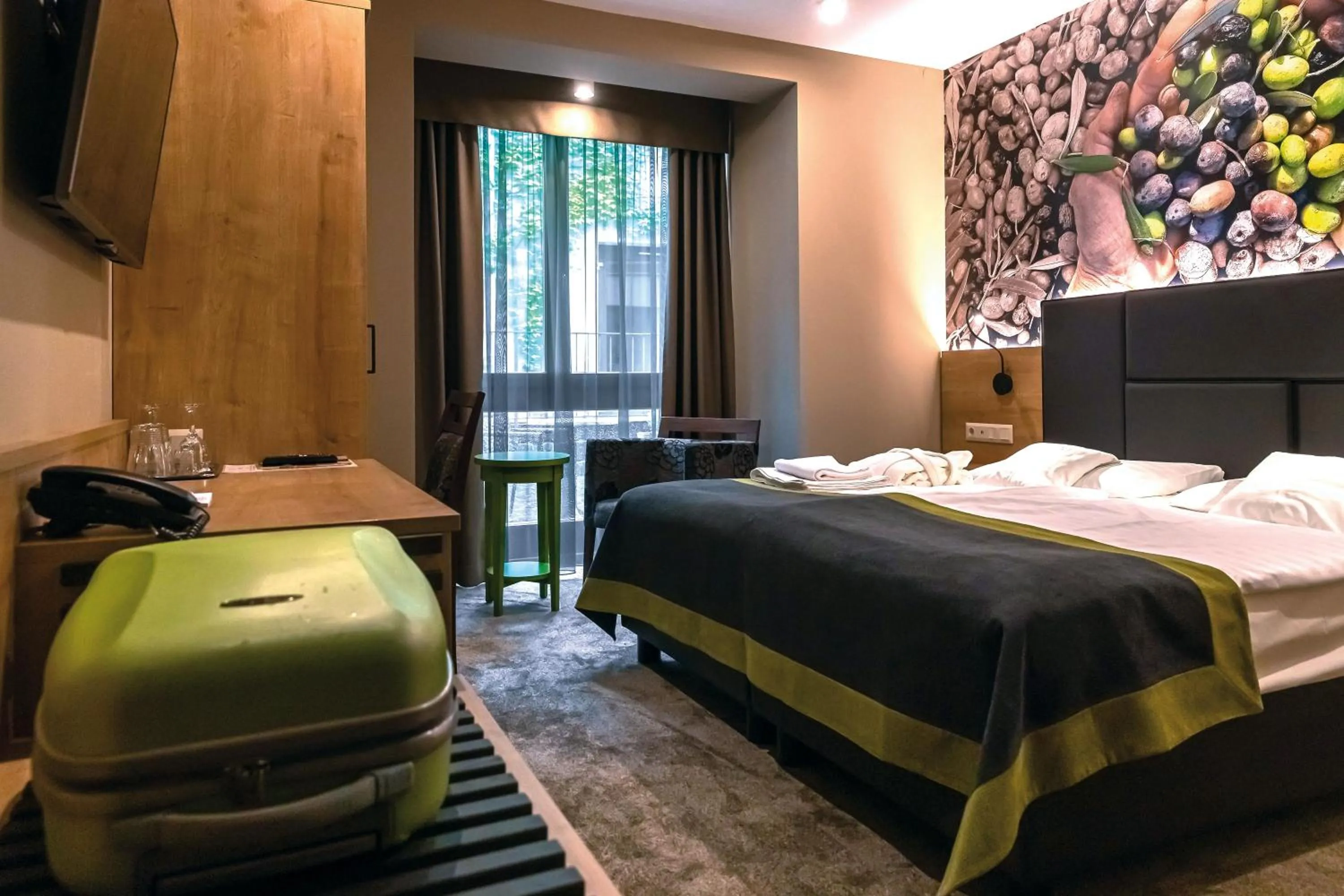 Photo of the whole room, Bed in Oliva Hotel