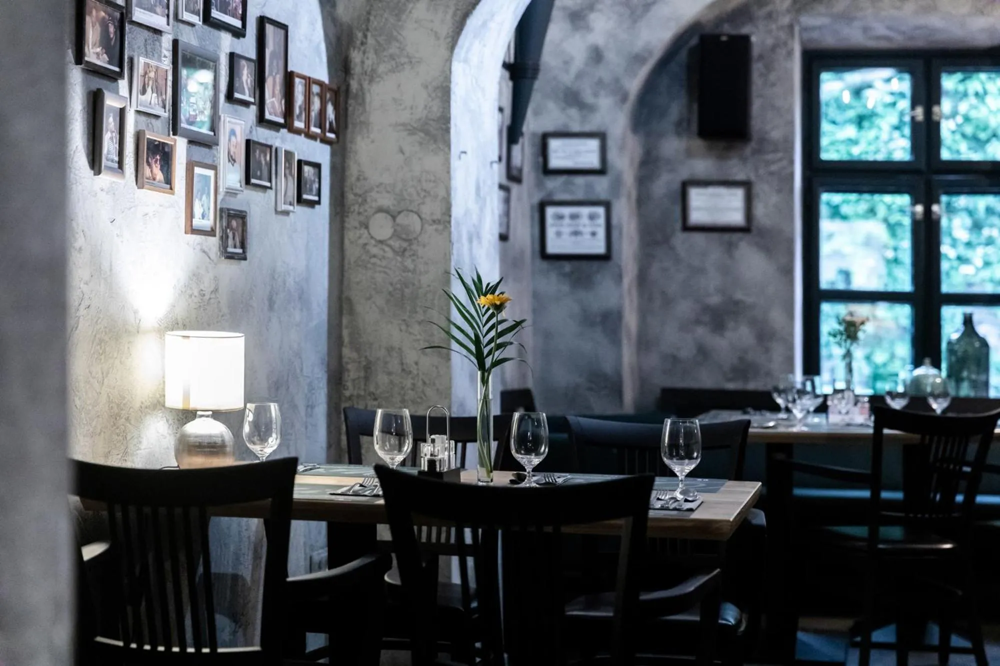 Restaurant/places to eat in Oliva Hotel