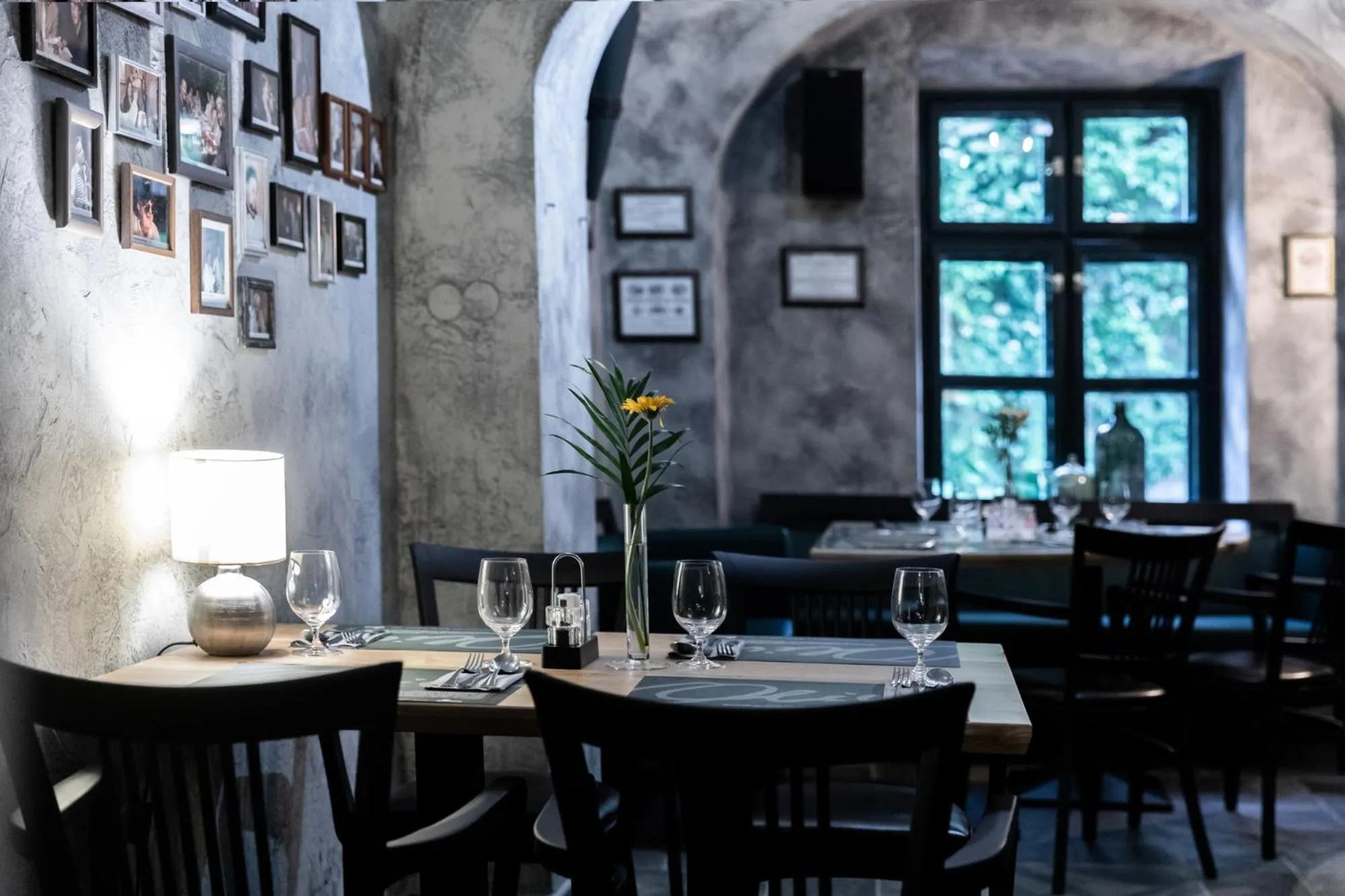 Restaurant/places to eat in Oliva Hotel