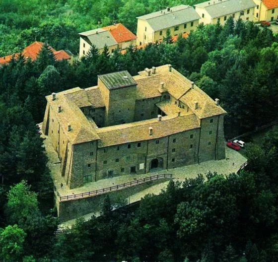 Nearby landmark in B&B Le Peschiere