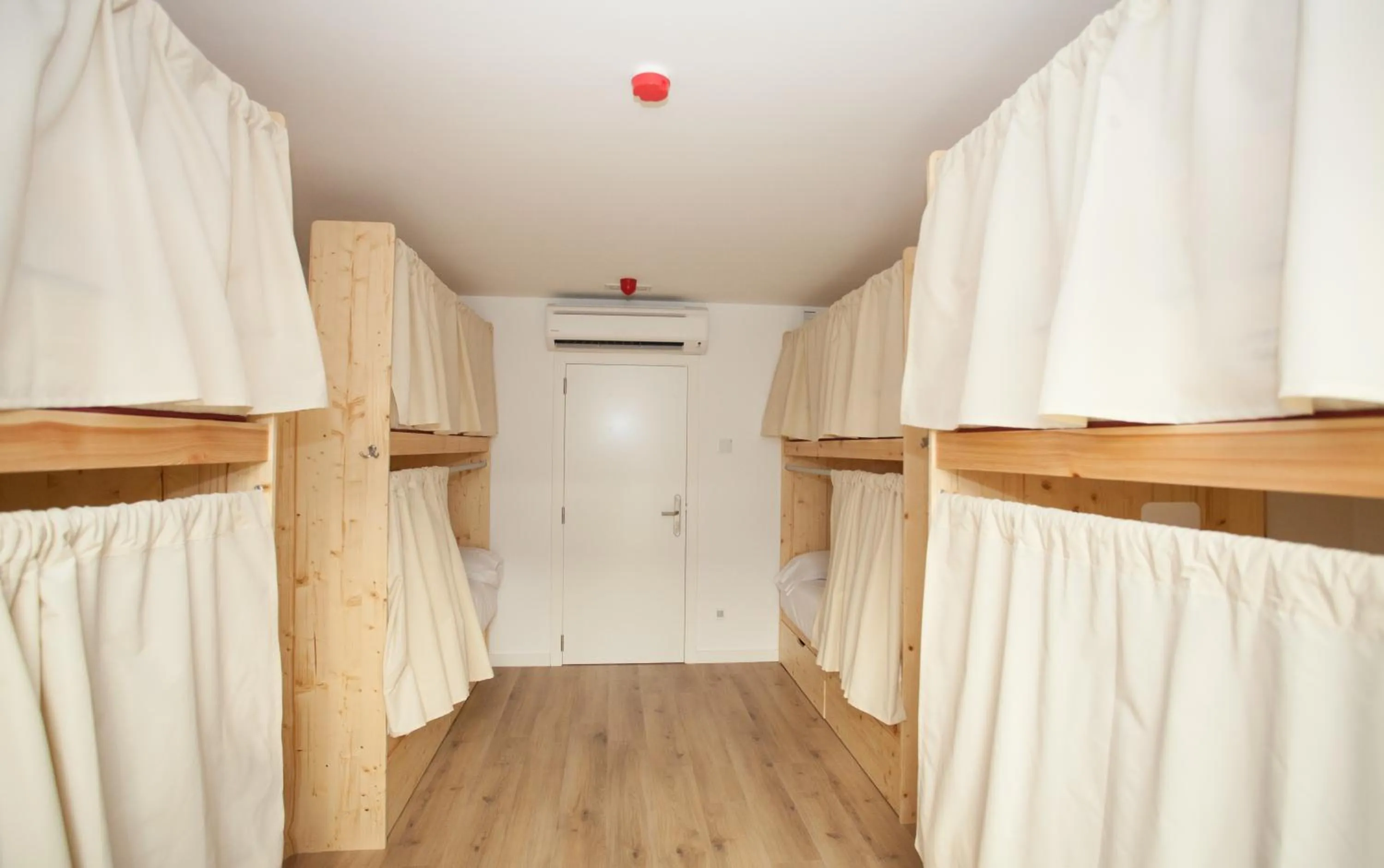 bunk bed in We Hostel Palma - Albergue