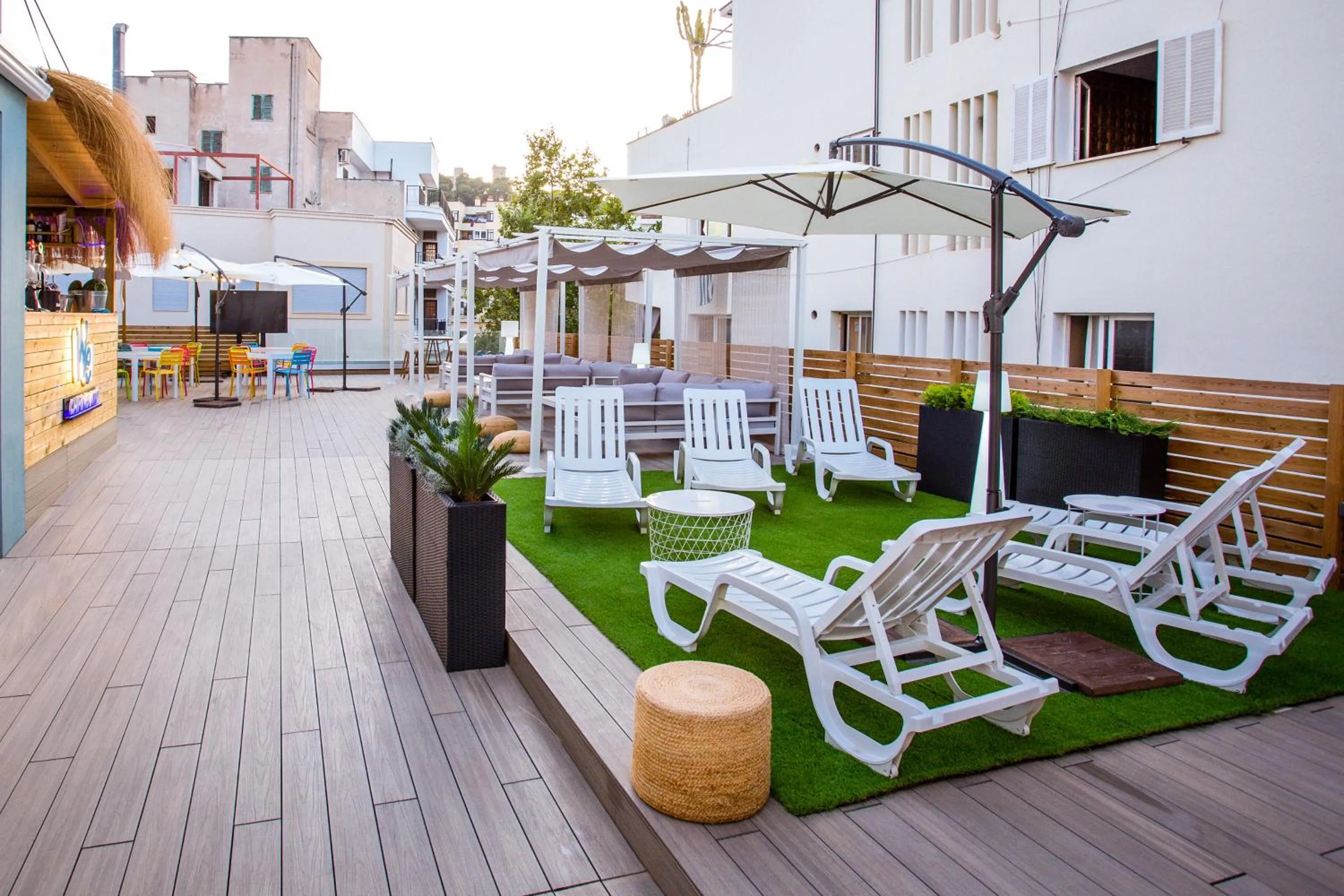 Solarium in We Hostel Palma - Albergue