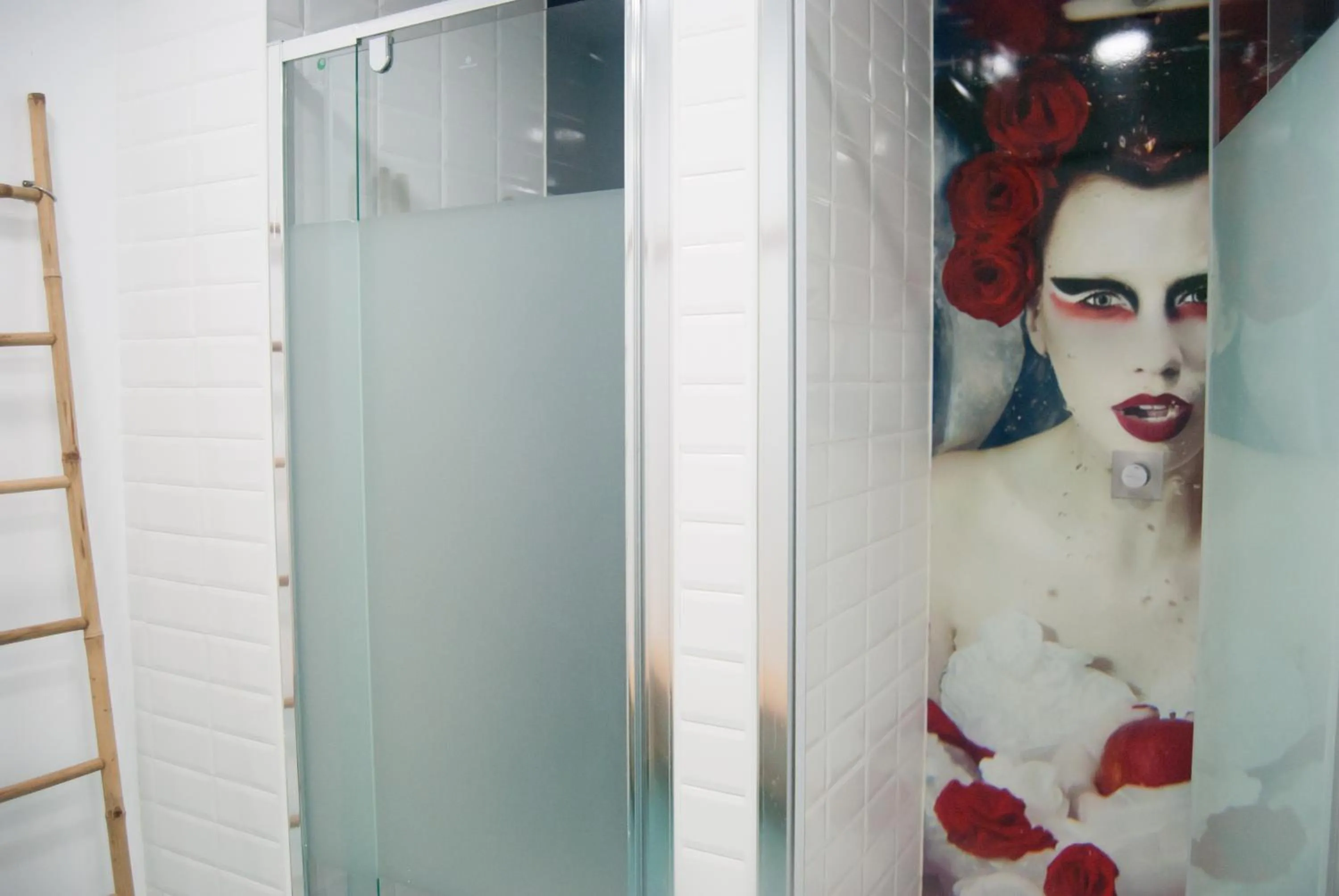 Shower in We Hostel Palma - Albergue