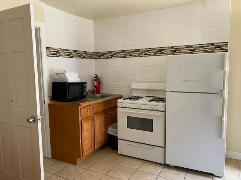 Kitchen or kitchenette in Offshore Motel