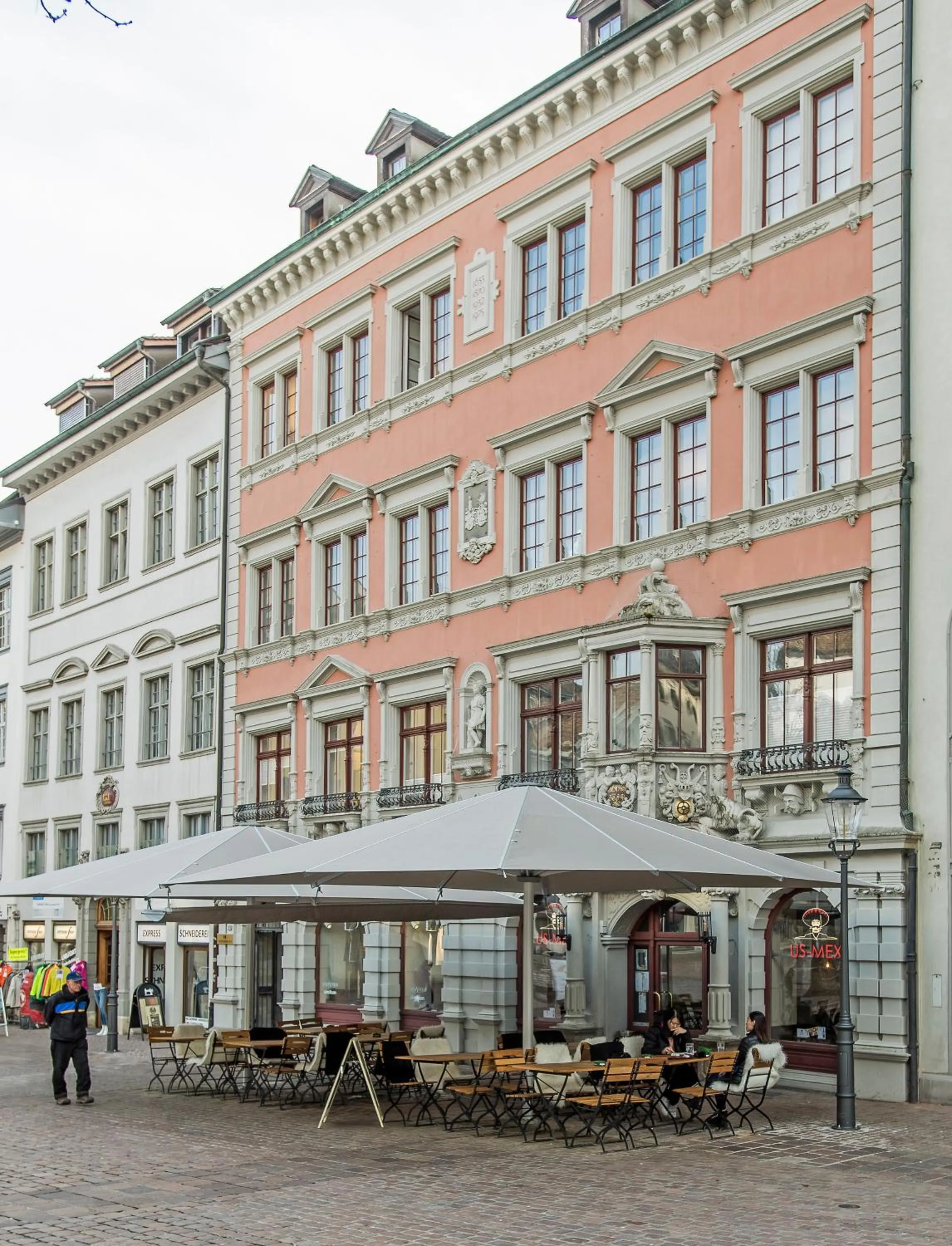 Facade/entrance in Hotel 2B