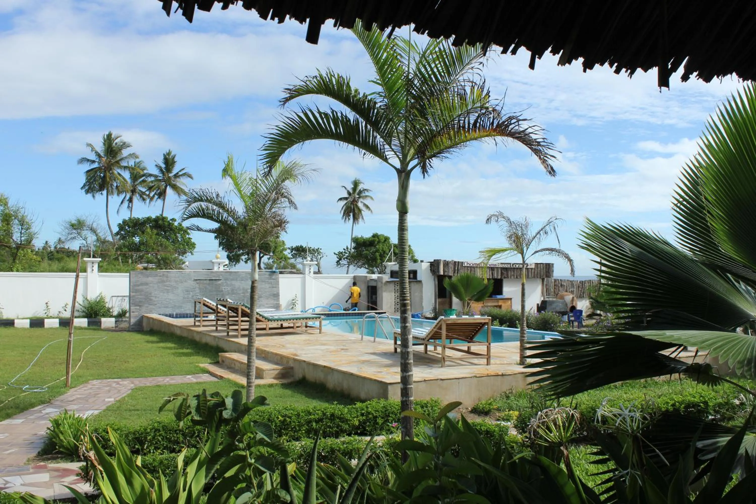 Swimming pool in Villa Dahl Beach Resort