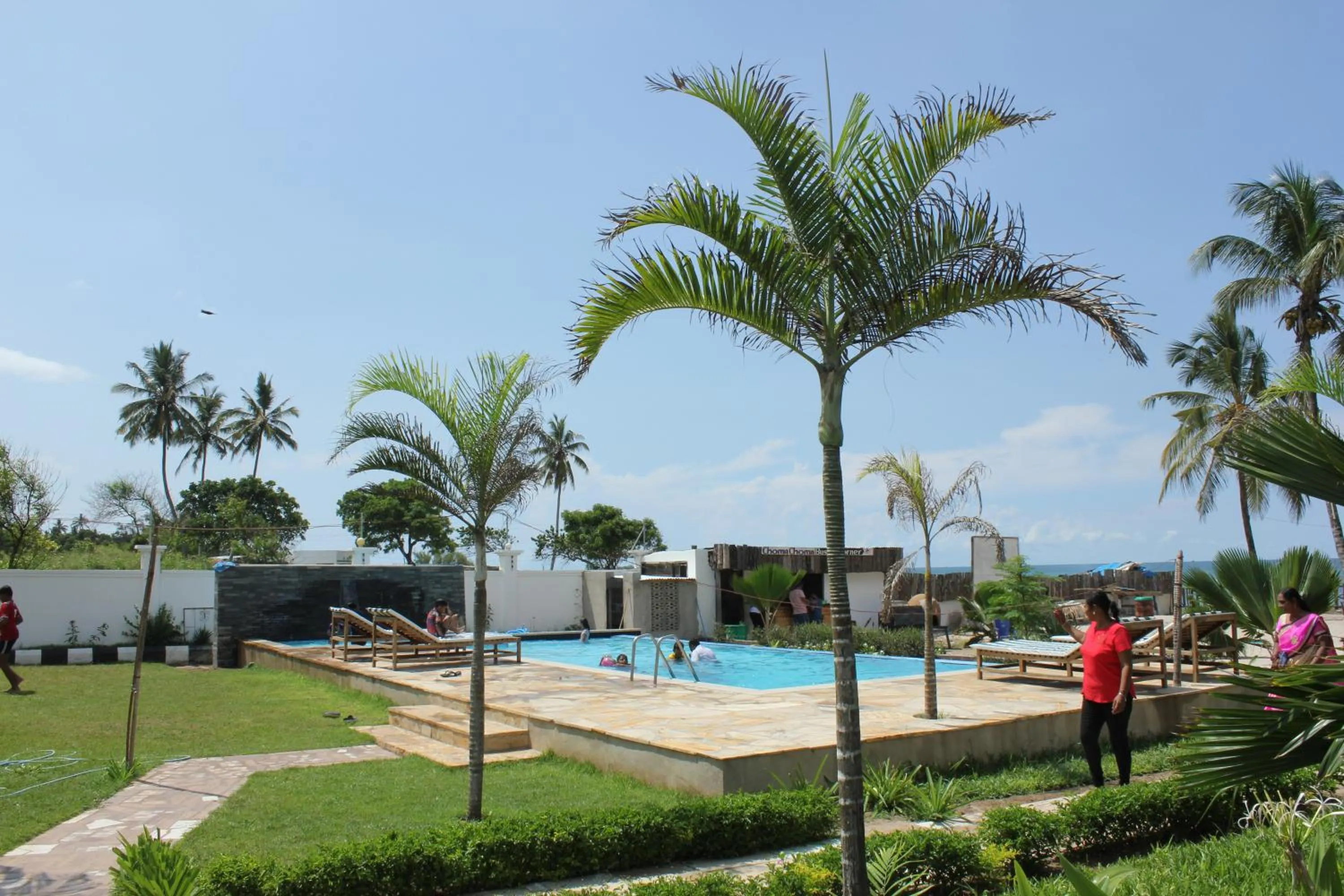 Pool view in Villa Dahl Beach Resort