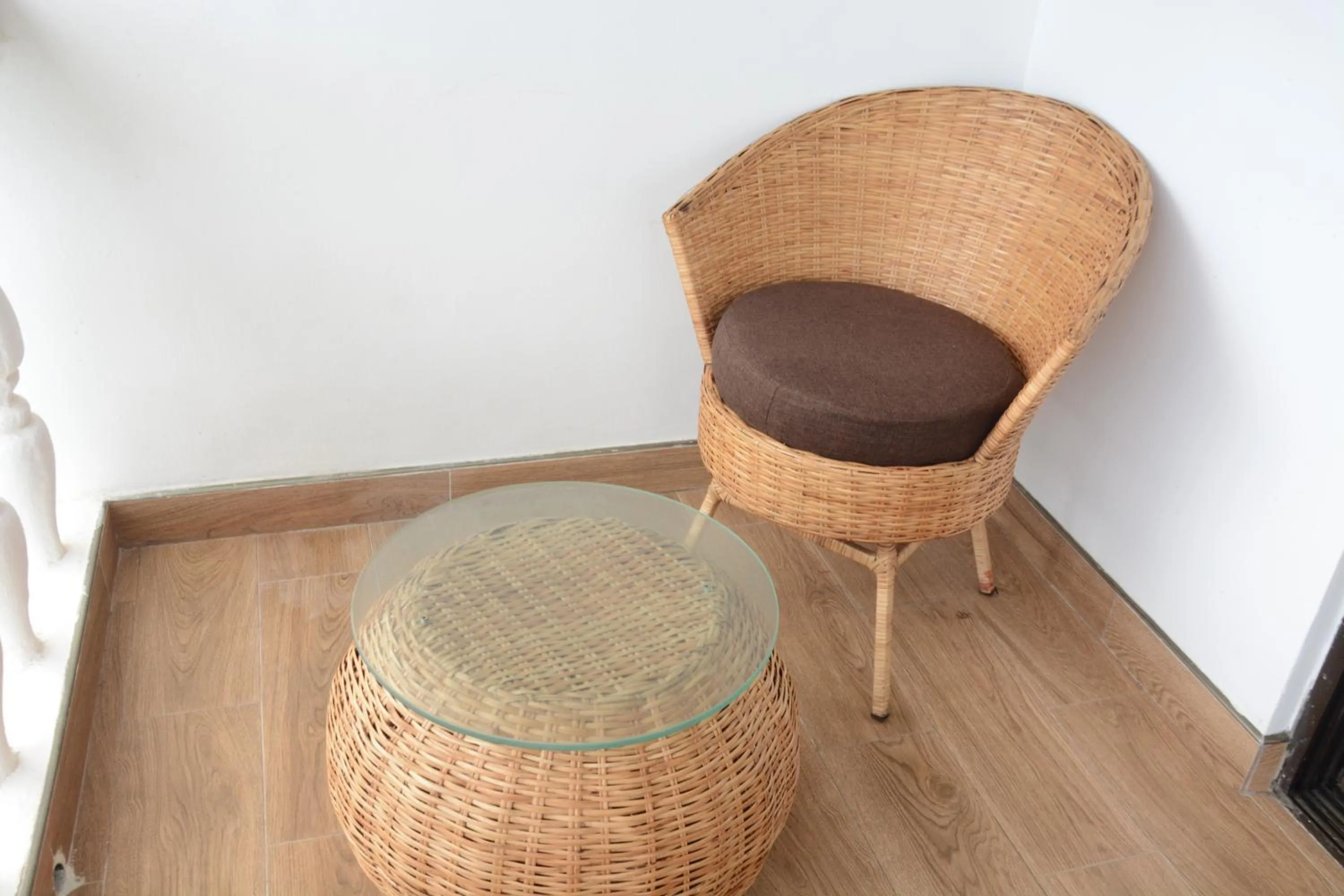 Seating area in Villa Dahl Beach Resort