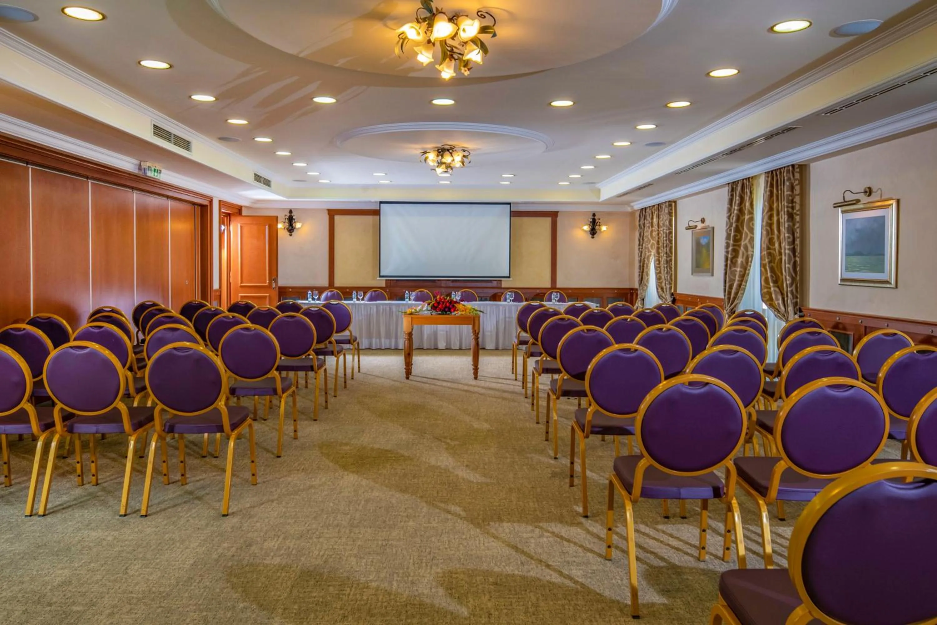 Meeting/conference room in Betekints Wellness Hotel