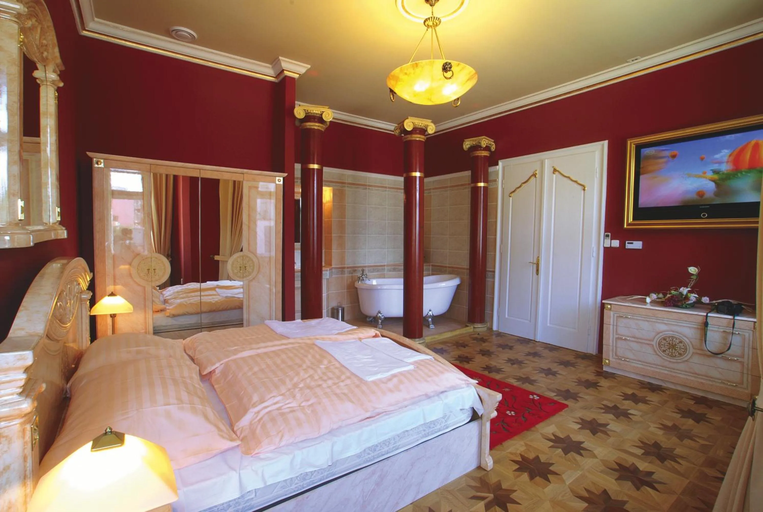 Decorative detail, Bed in Hotel Bow Garden