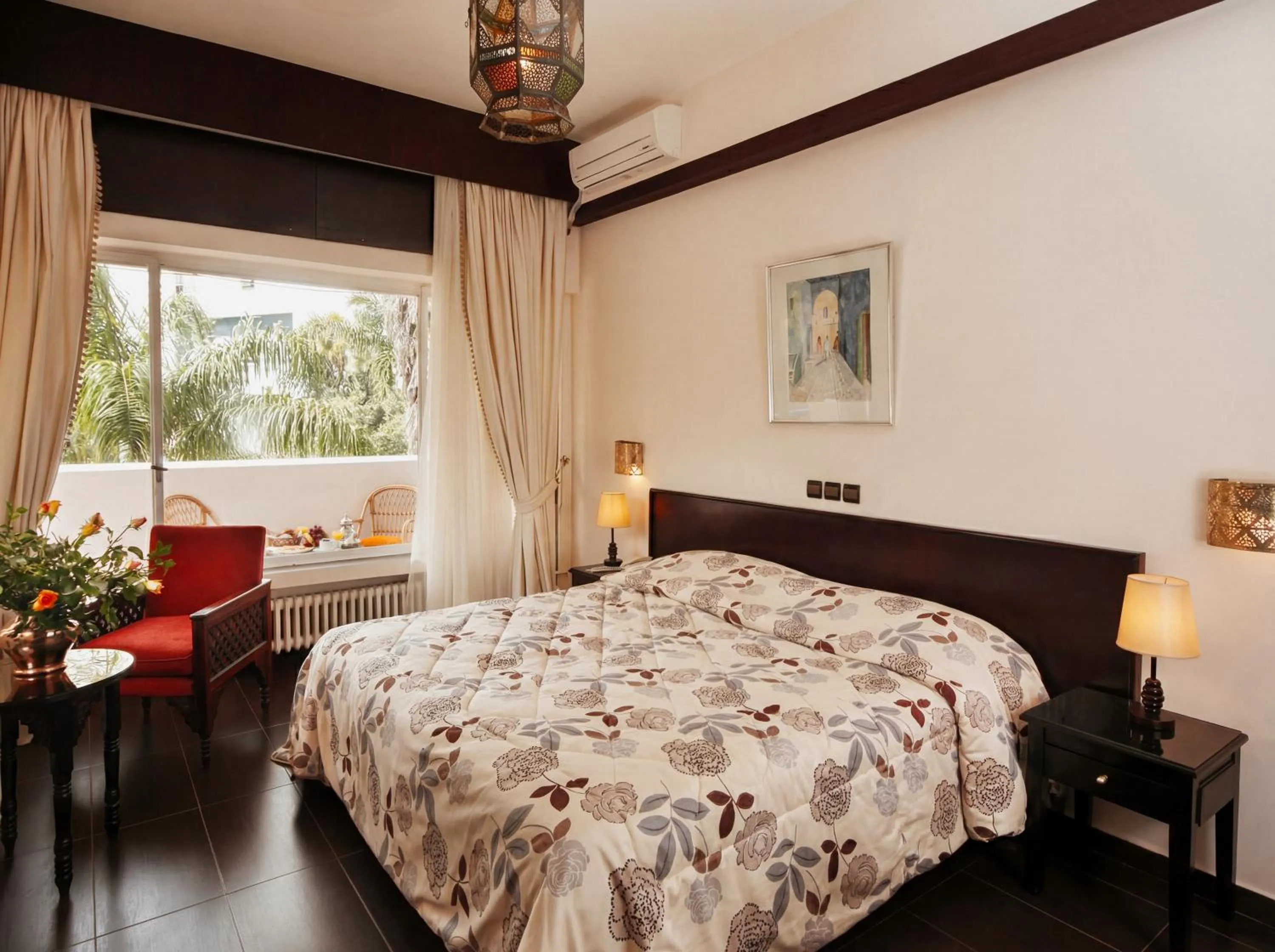 Balcony/Terrace, Bed in Hotel Chellah