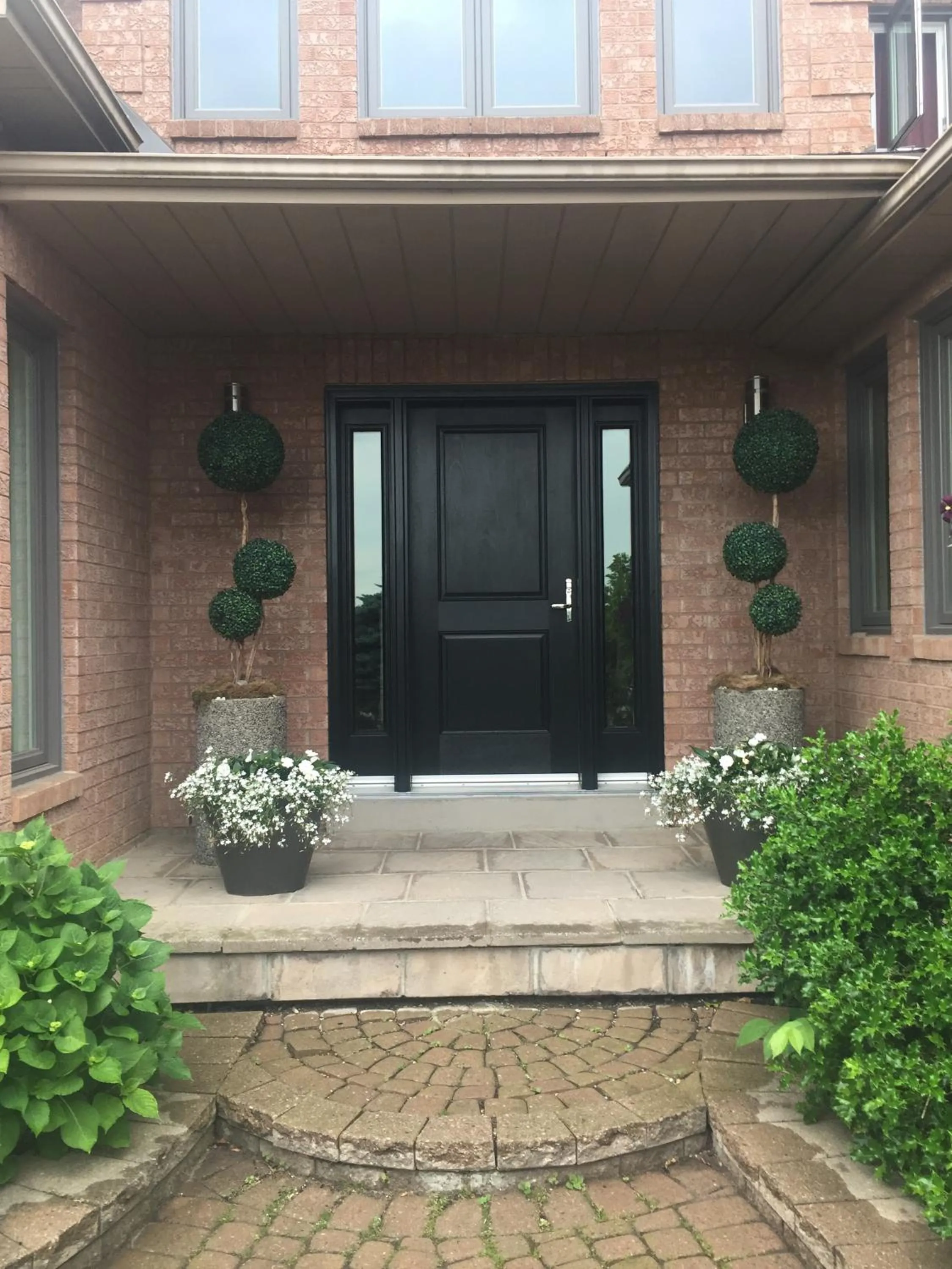 Facade/entrance in Lulu's Bed & Breakfast