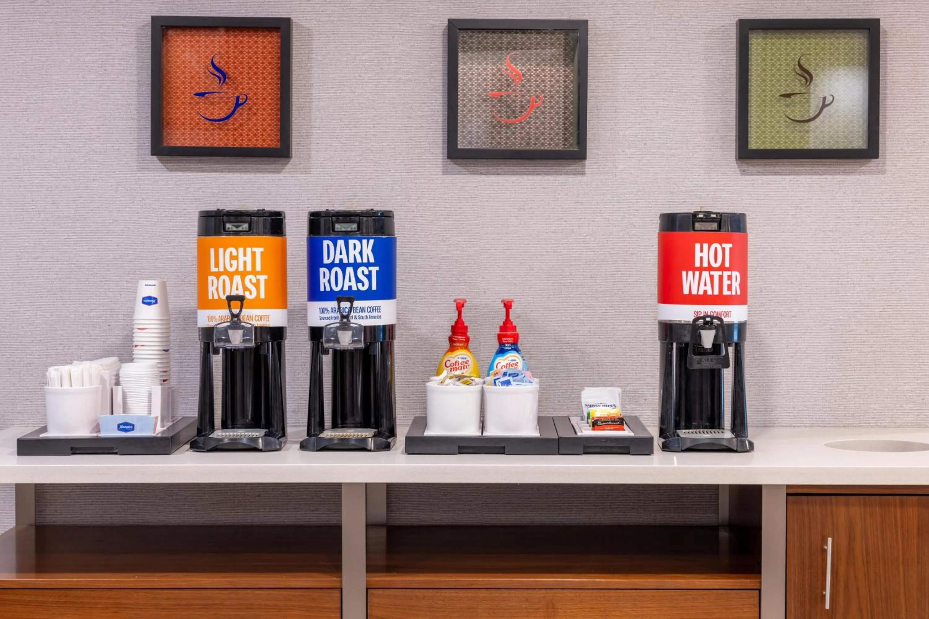 Breakfast in Hampton Inn Commerce