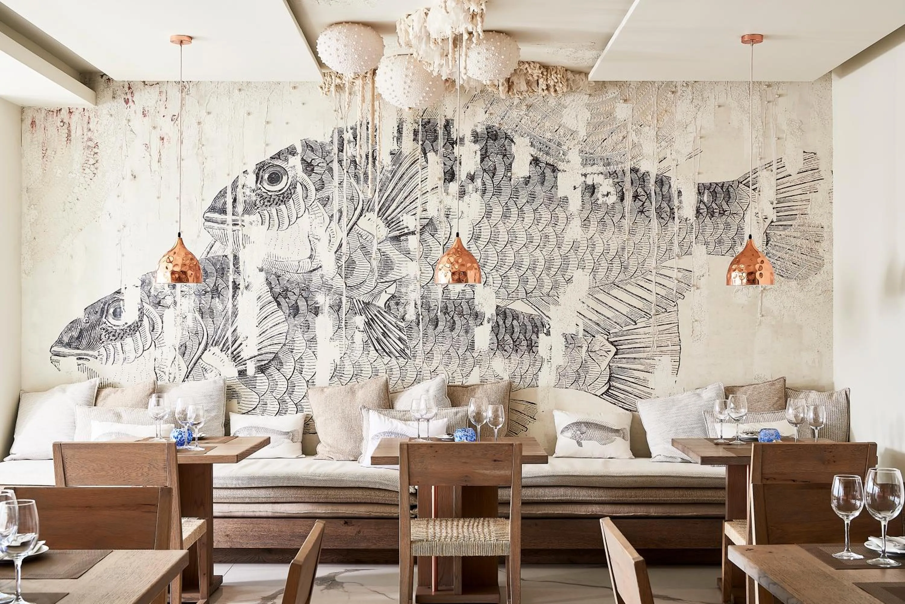 Restaurant/places to eat in Palladium Hotel