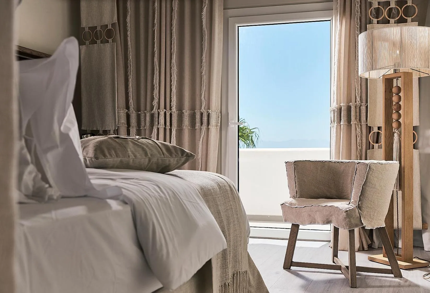 Sea view, Bed in Palladium Hotel