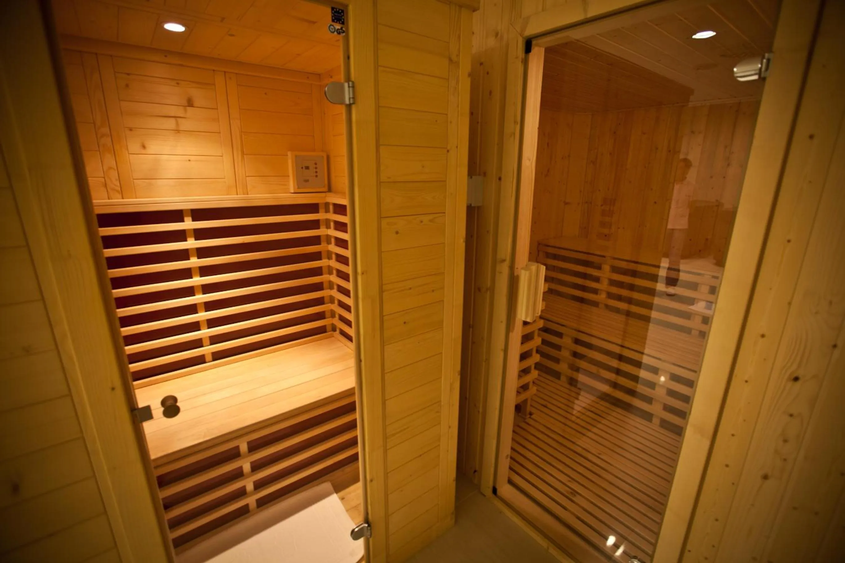 Jade Hotel-Ezüsthíd Hotel