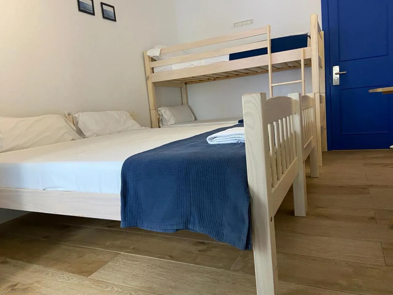 Spring, Bed in Hostal Porto Mar