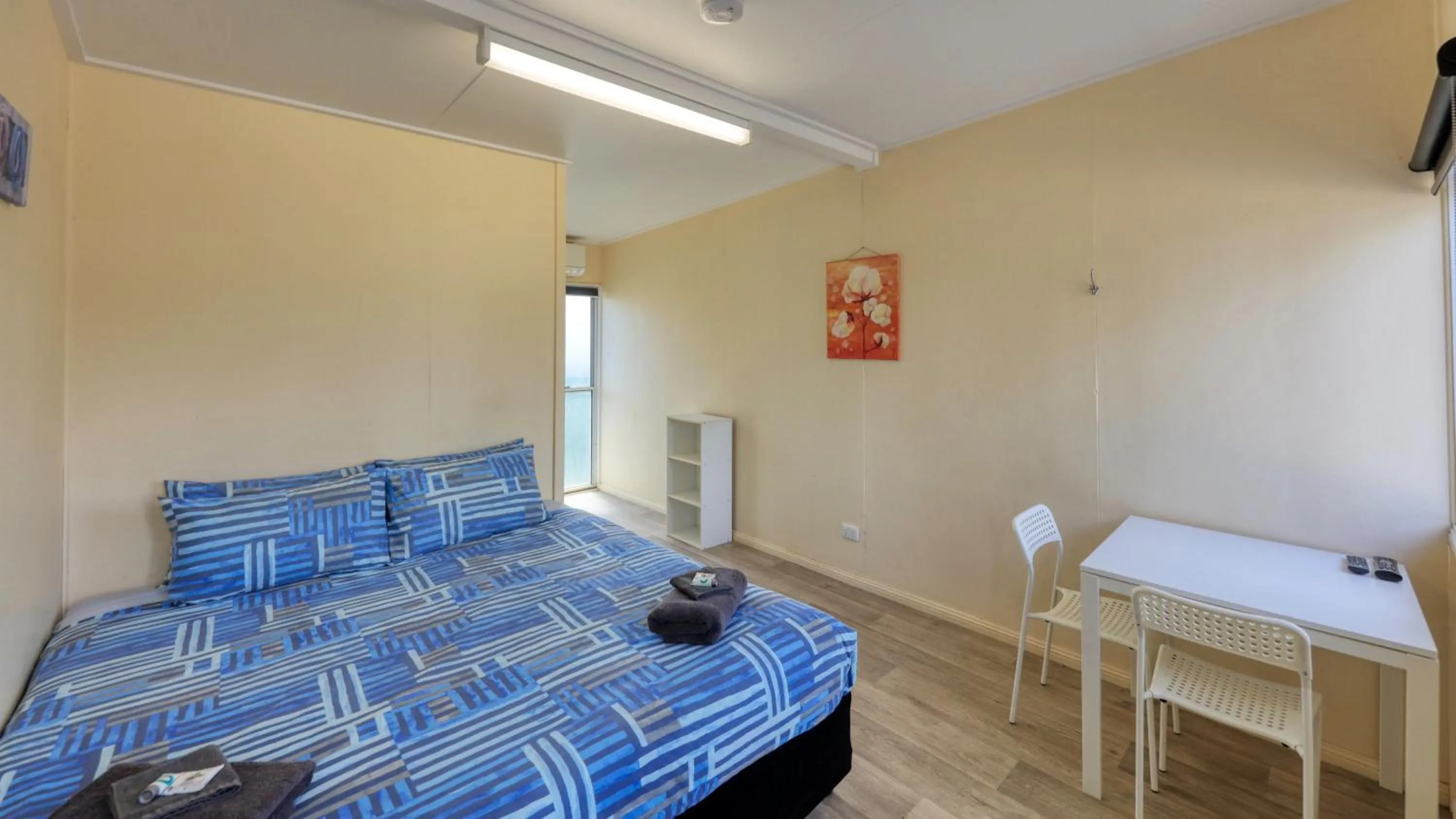 Bed in Toobeah hotel/motel