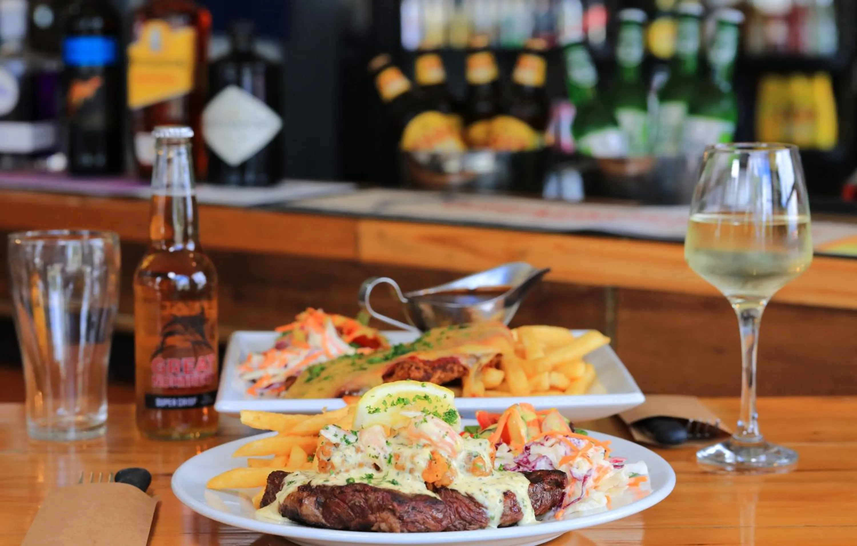 Restaurant/places to eat in Toobeah hotel/motel