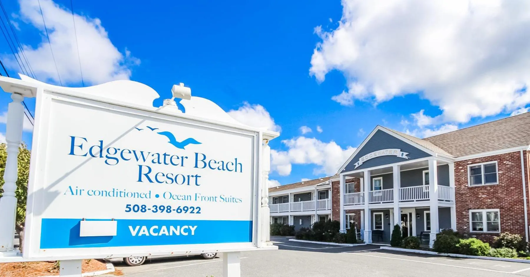 Property building in Edgewater Beach Resort