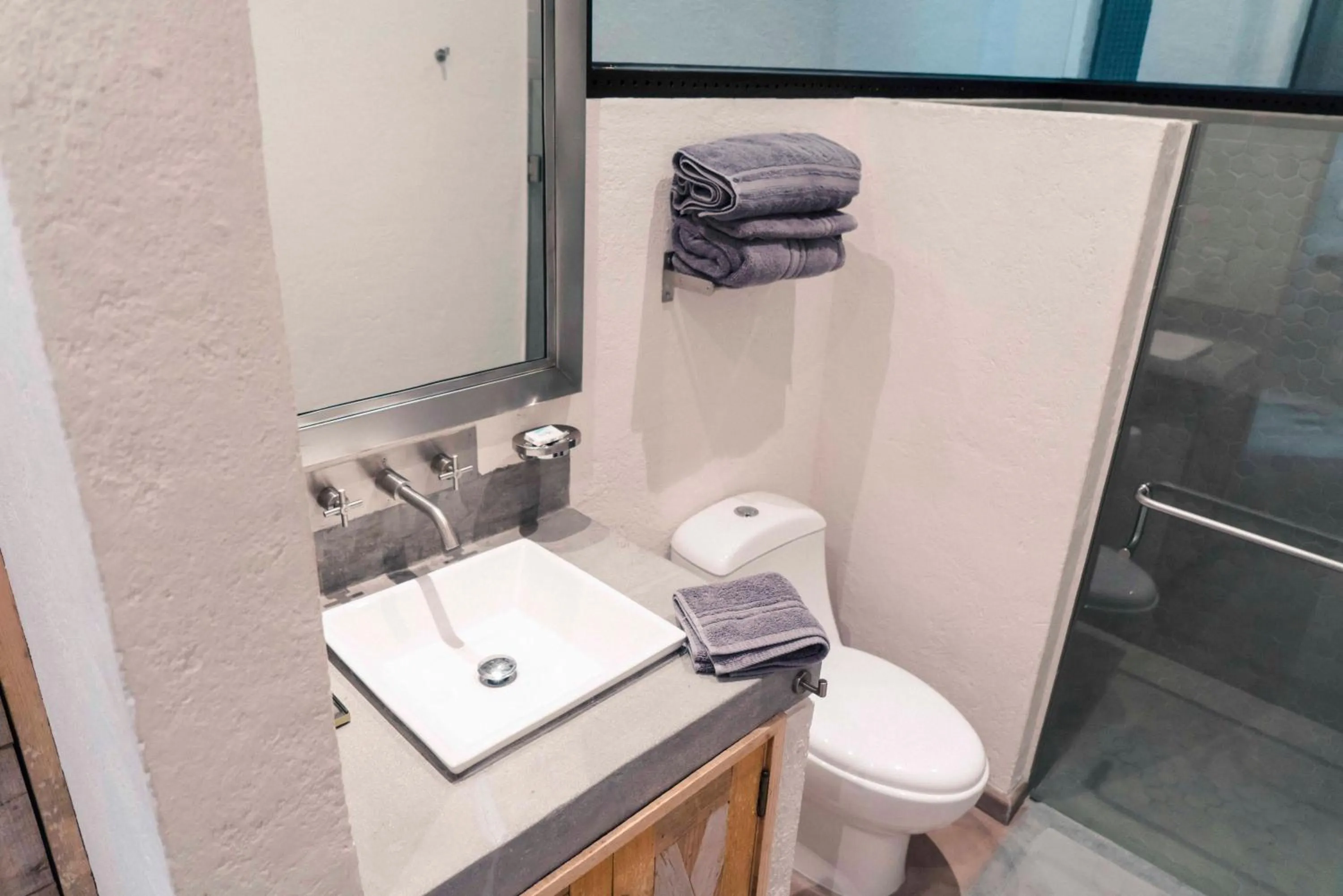 Canela Fina - Adults Only