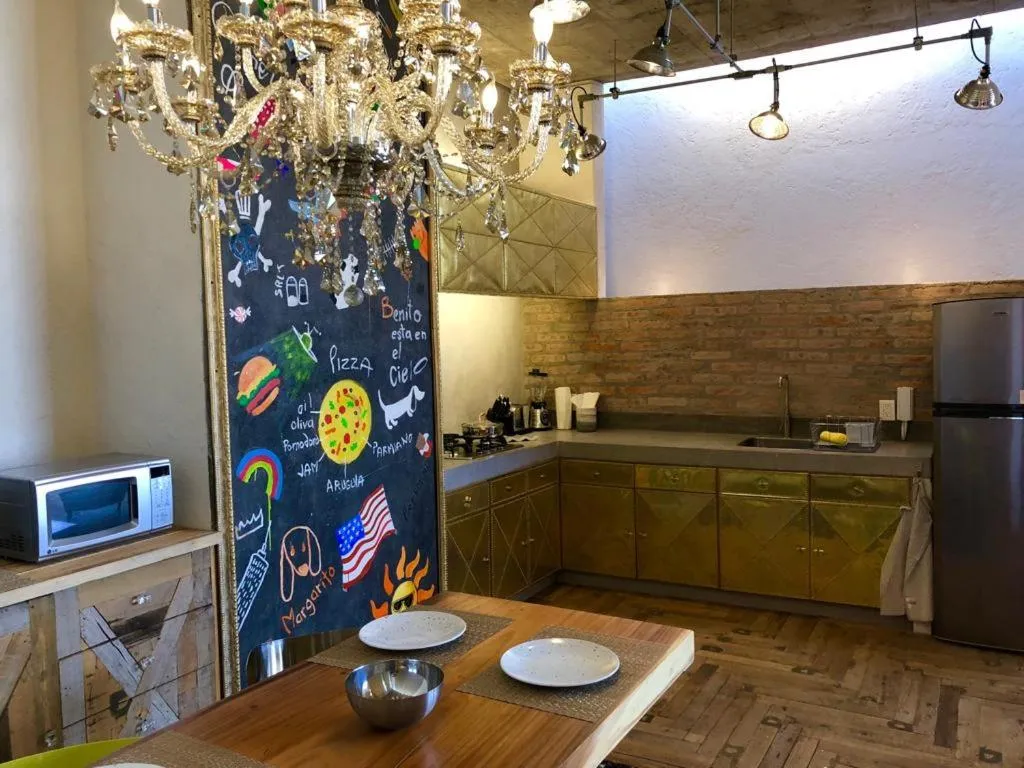 Canela Fina - Adults Only