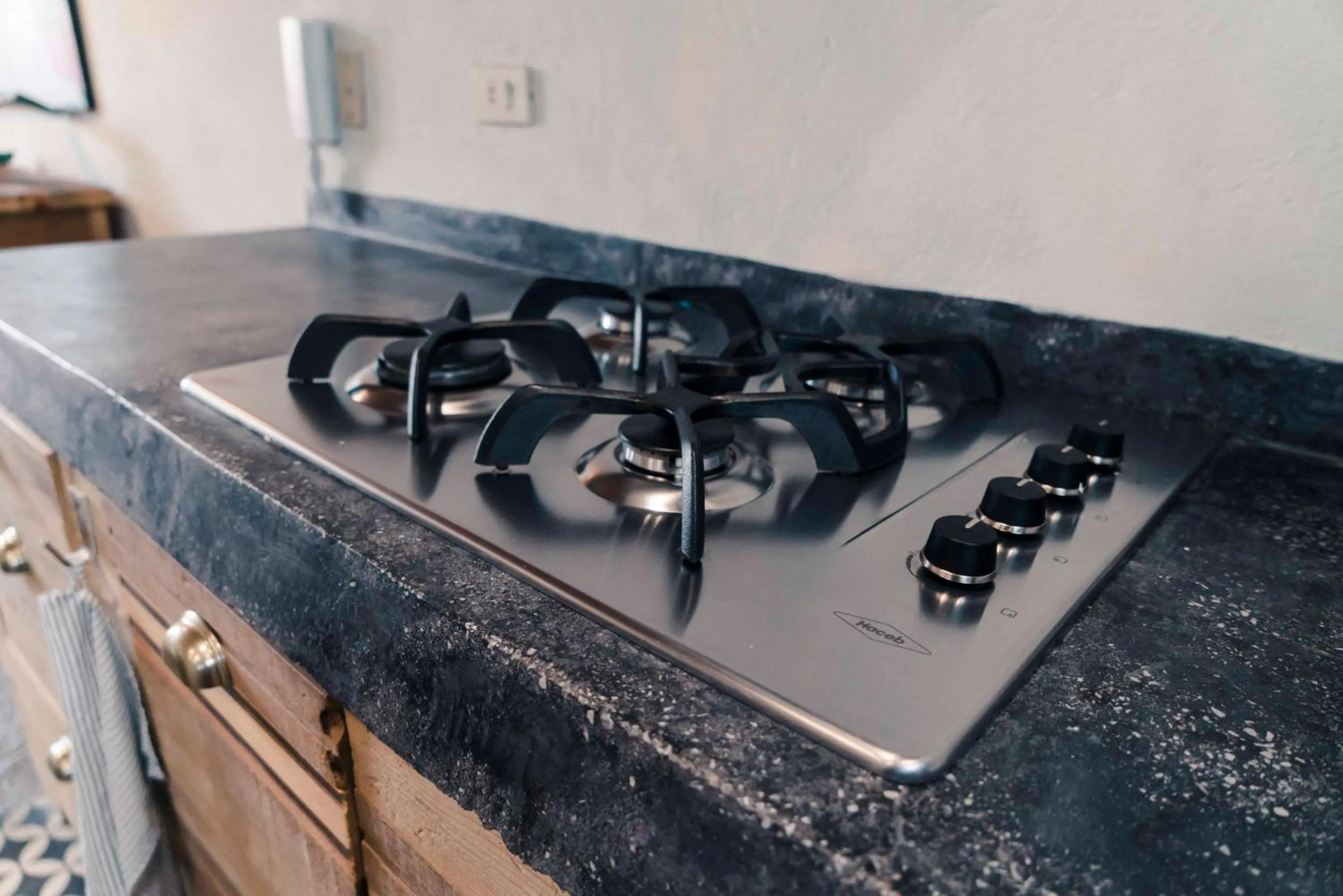 Canela Fina - Adults Only