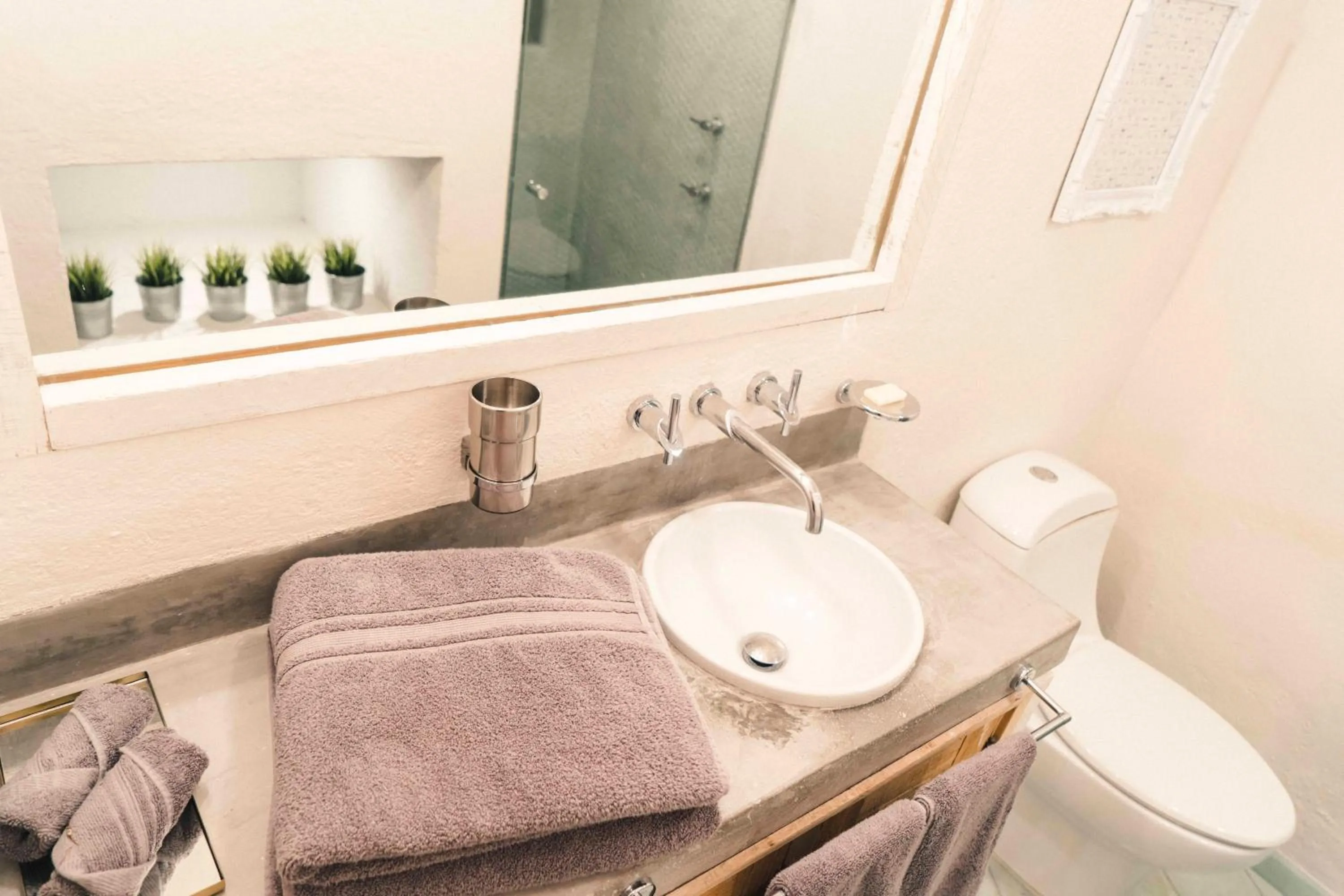 Canela Fina - Adults Only