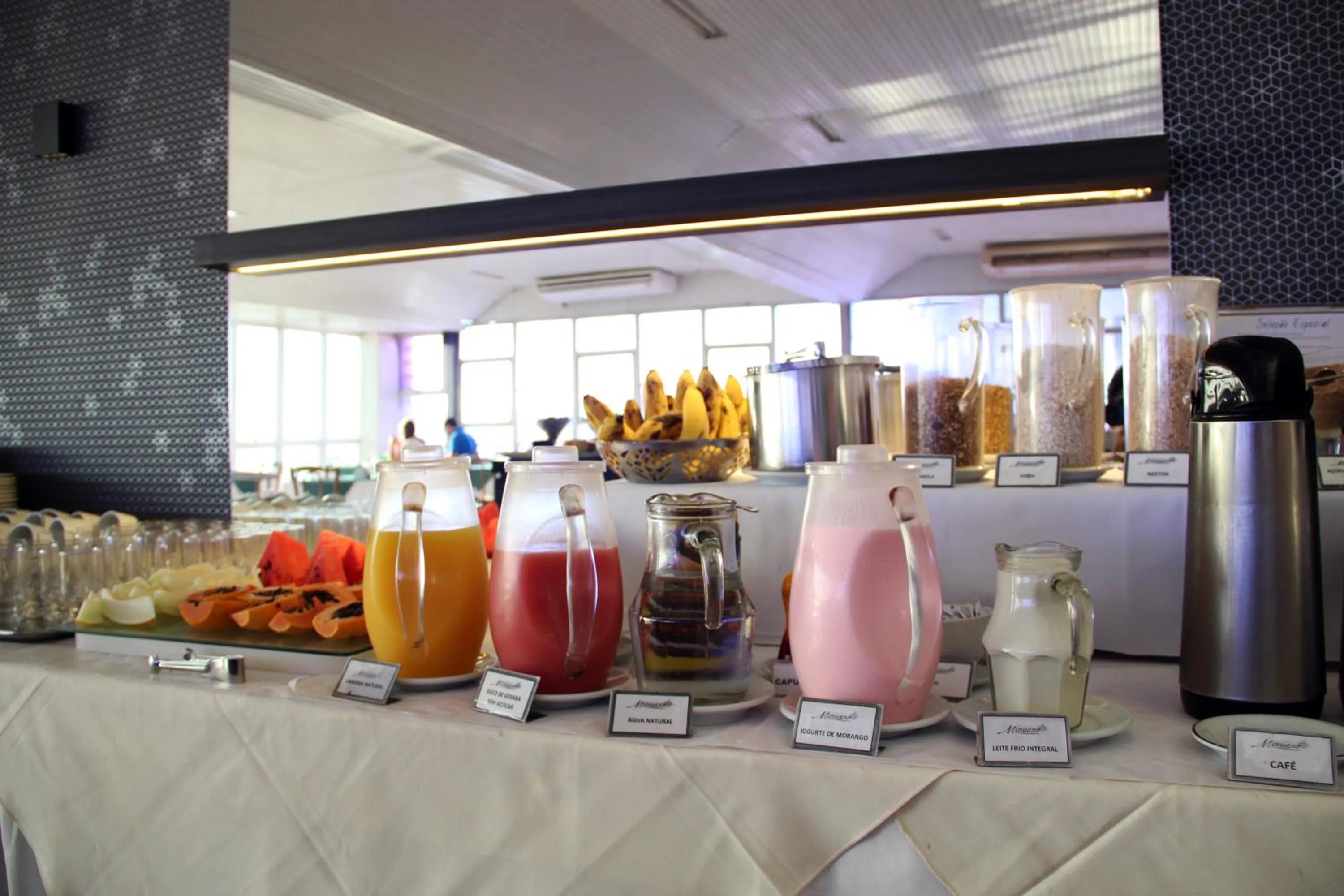 Food and drinks in Hotel Minuano