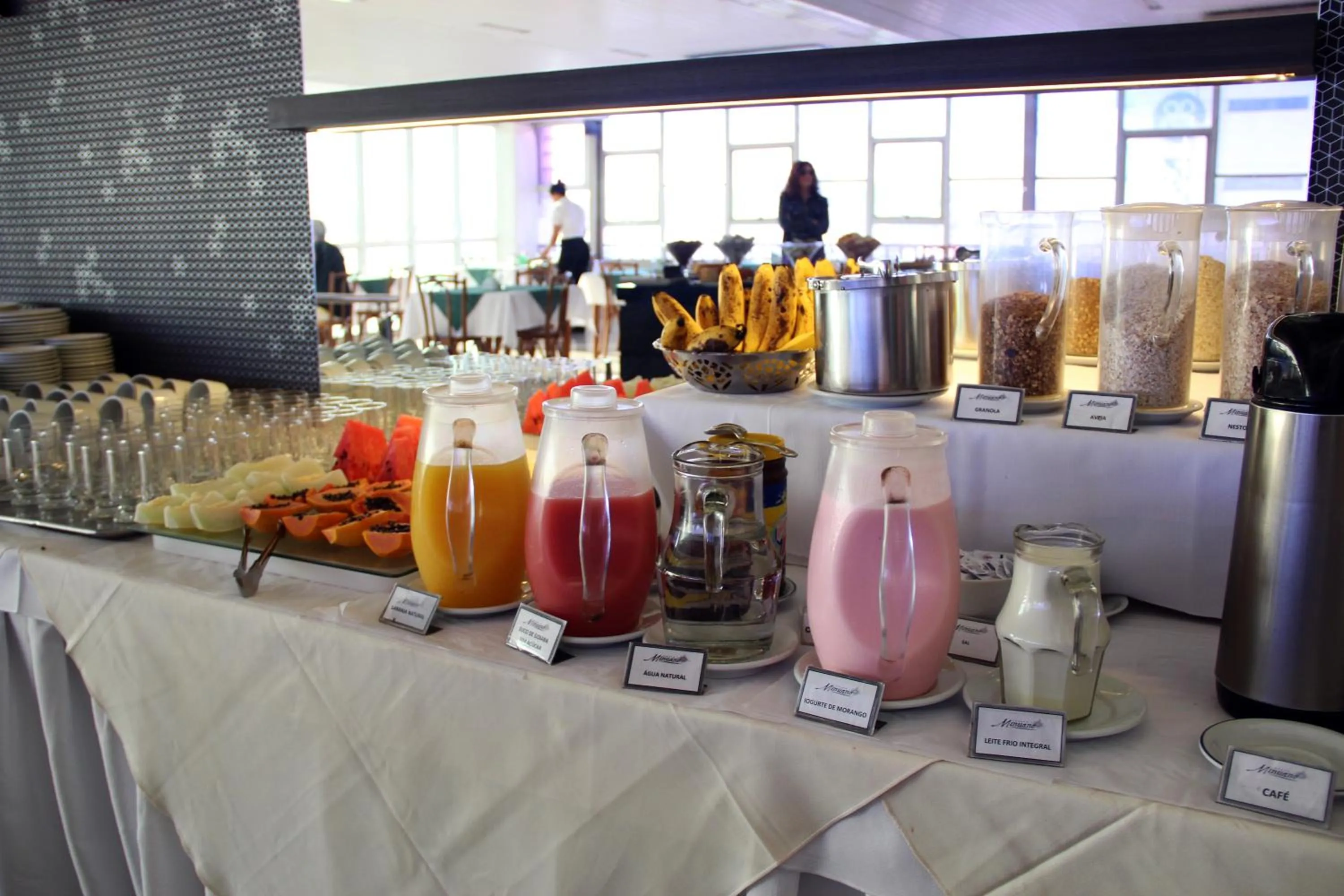 Food and drinks in Hotel Minuano