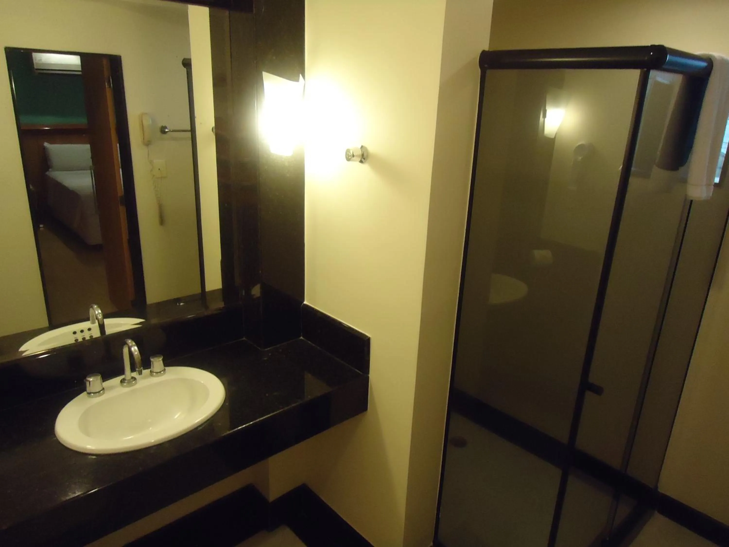 Bathroom in Hotel Minuano