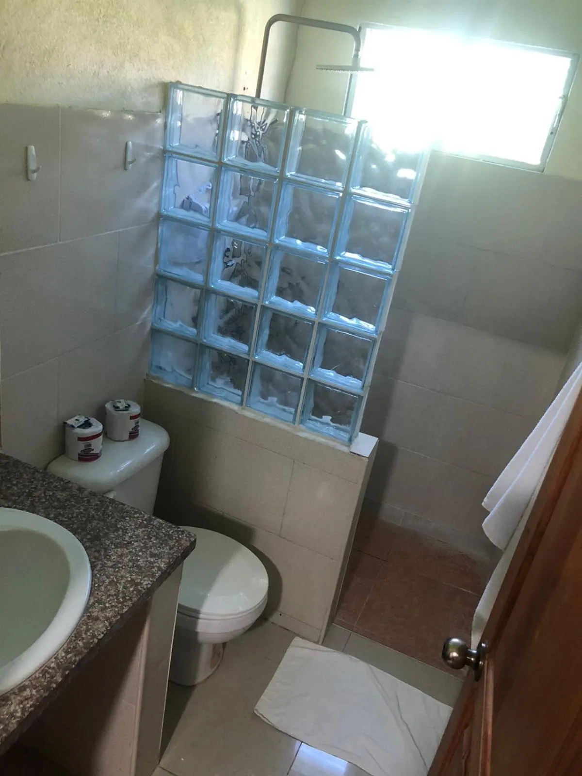 Bathroom in Hotel Cambri