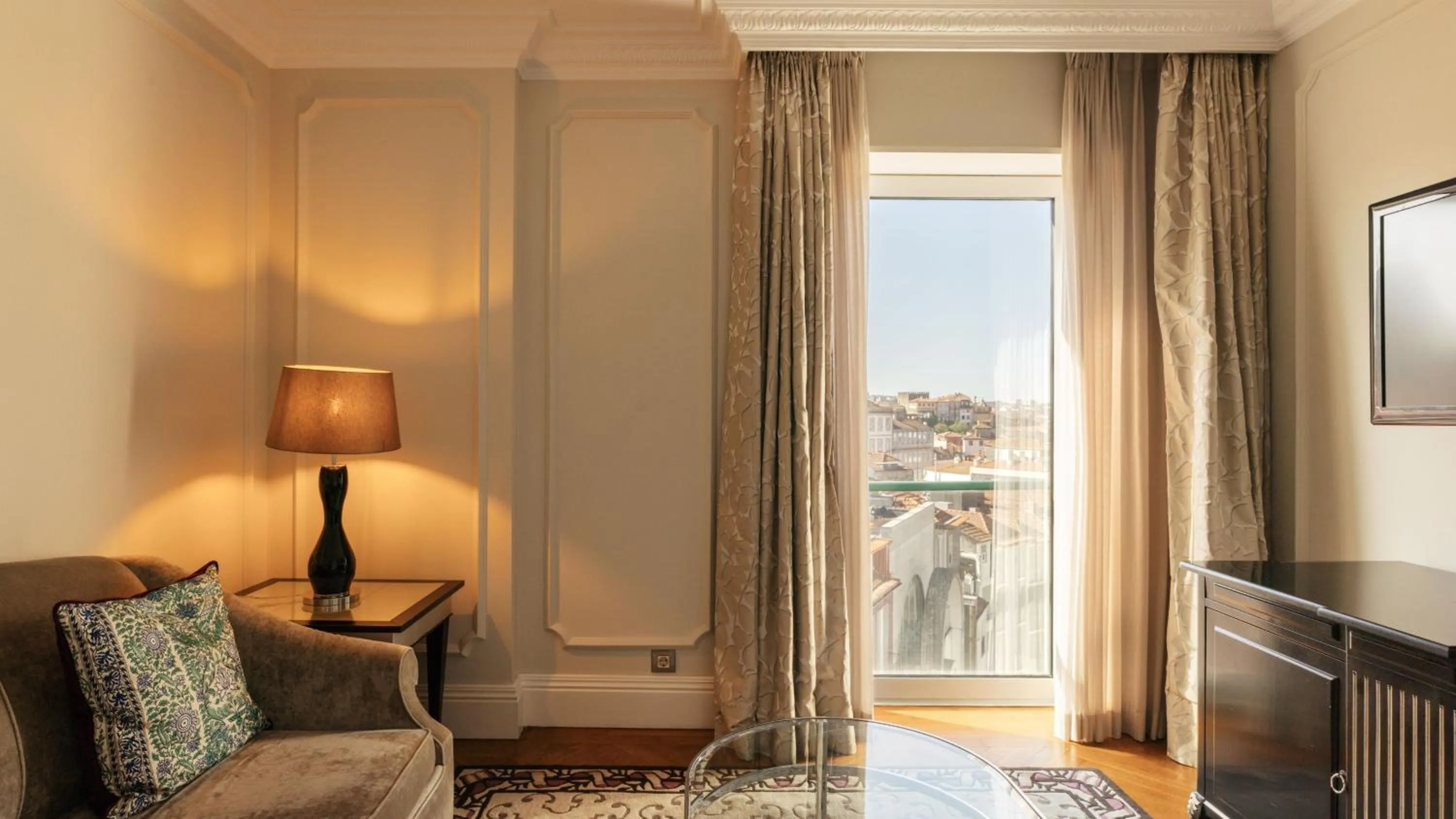 Photo of the whole room, Bed in InterContinental Porto - Palacio das Cardosas by IHG