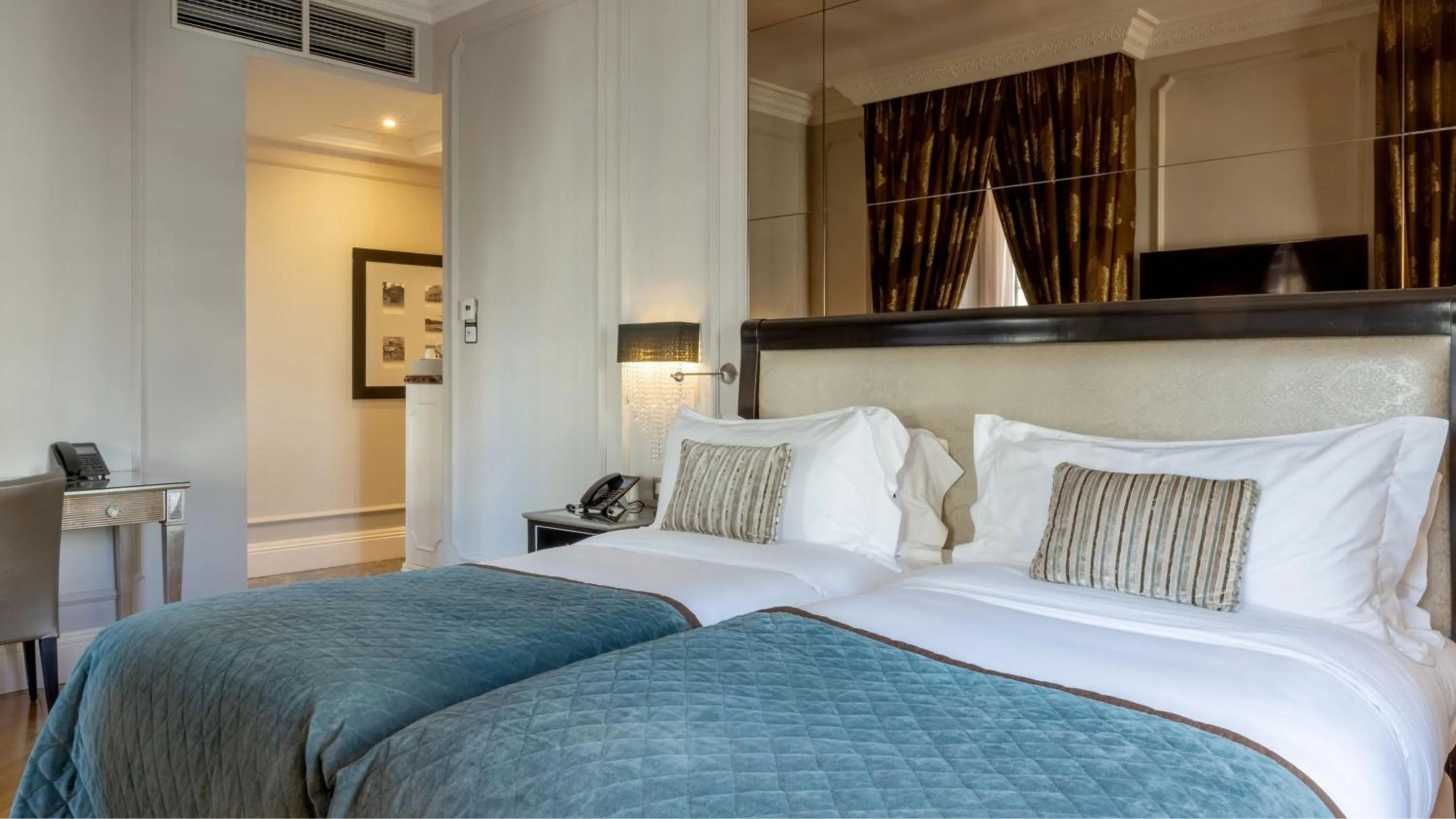 Photo of the whole room, Bed in InterContinental Porto - Palacio das Cardosas by IHG