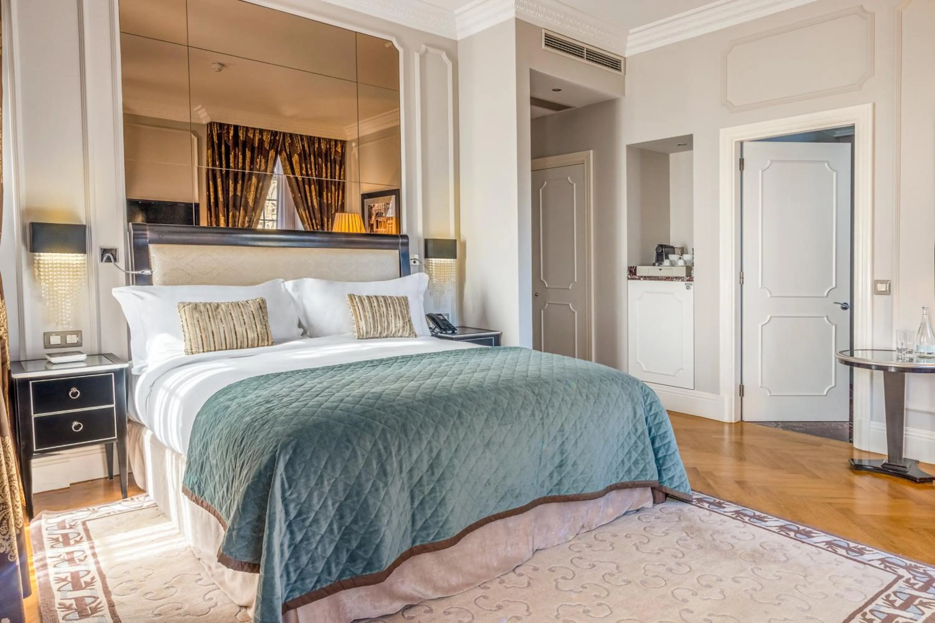 Photo of the whole room, Bed in InterContinental Porto - Palacio das Cardosas by IHG