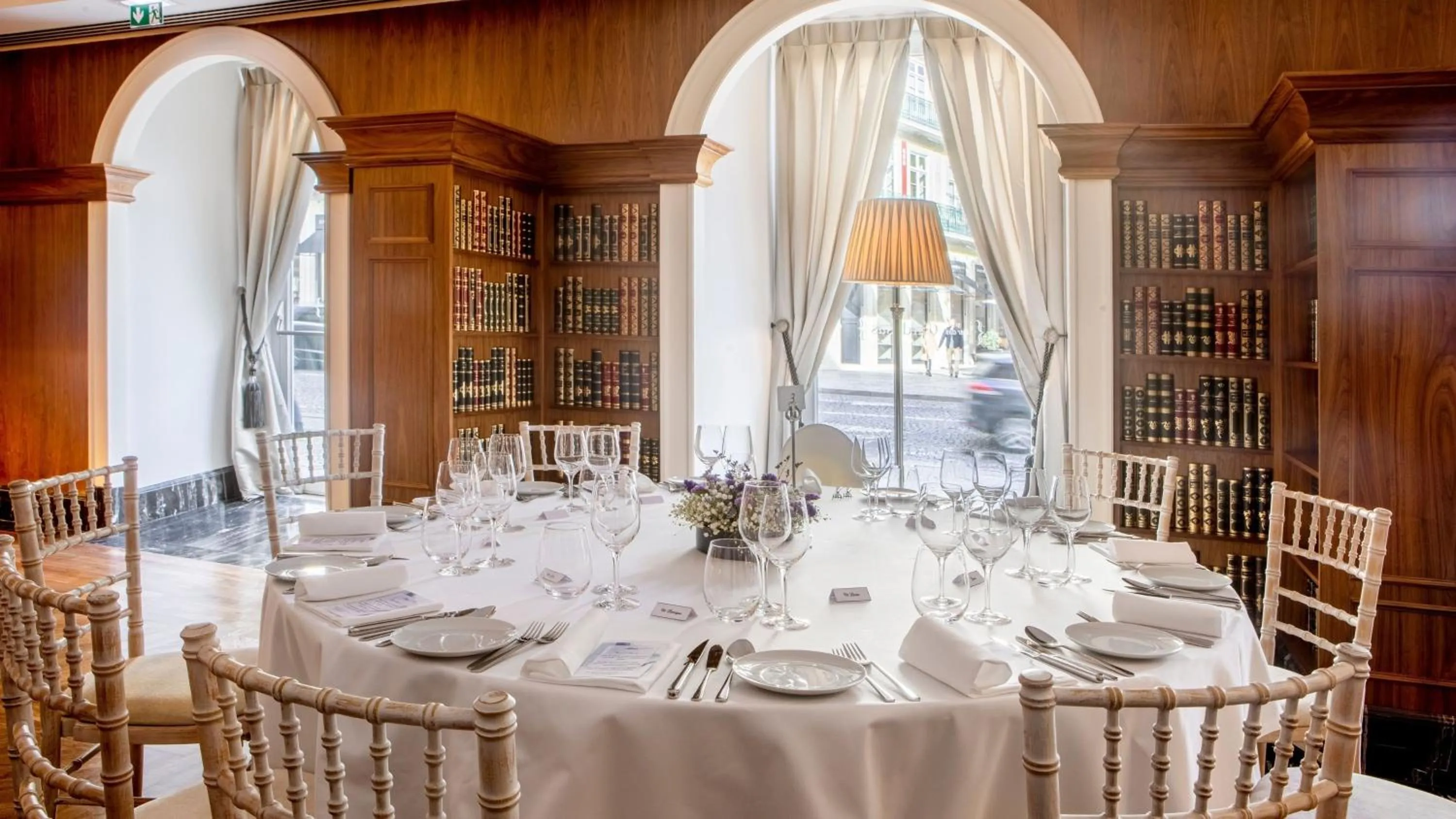 Meeting/conference room in InterContinental Porto - Palacio das Cardosas by IHG