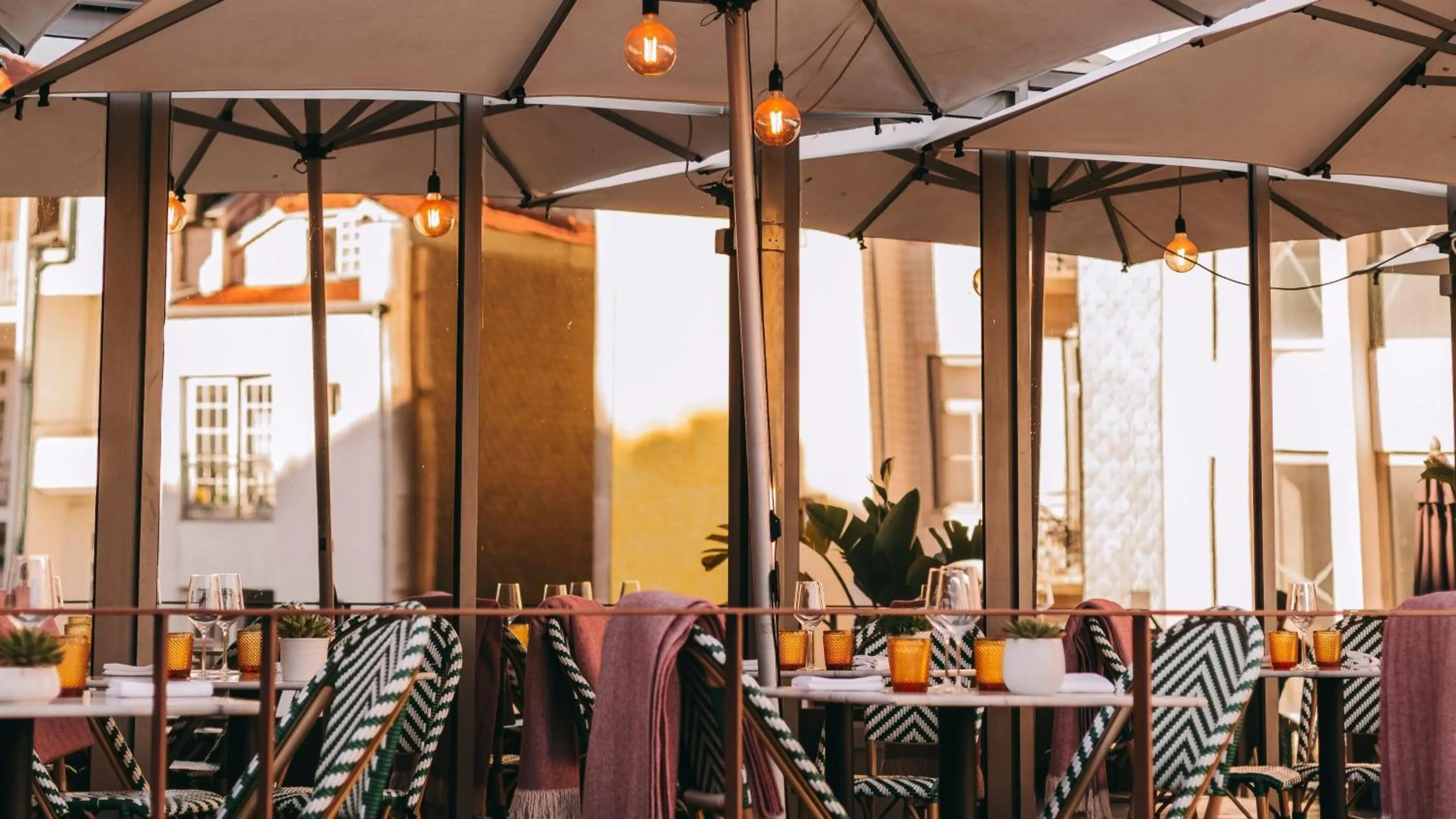 Restaurant/places to eat in InterContinental Porto - Palacio das Cardosas by IHG