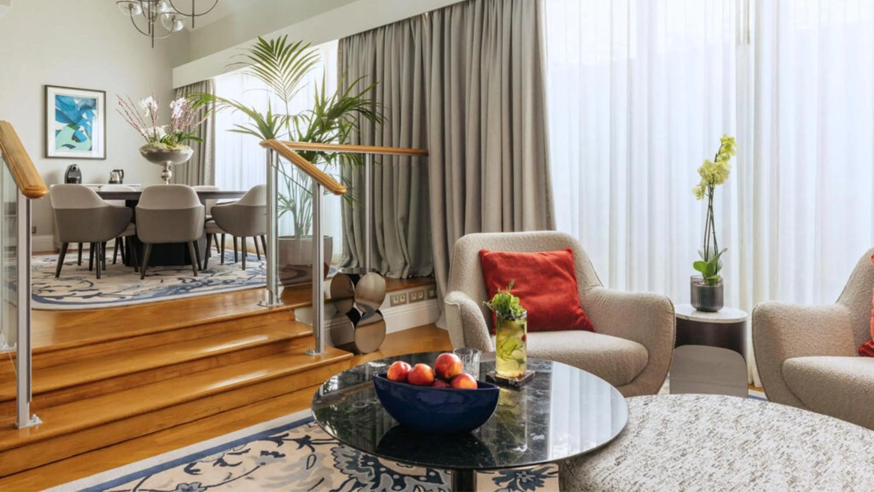 Photo of the whole room in InterContinental Porto - Palacio das Cardosas by IHG