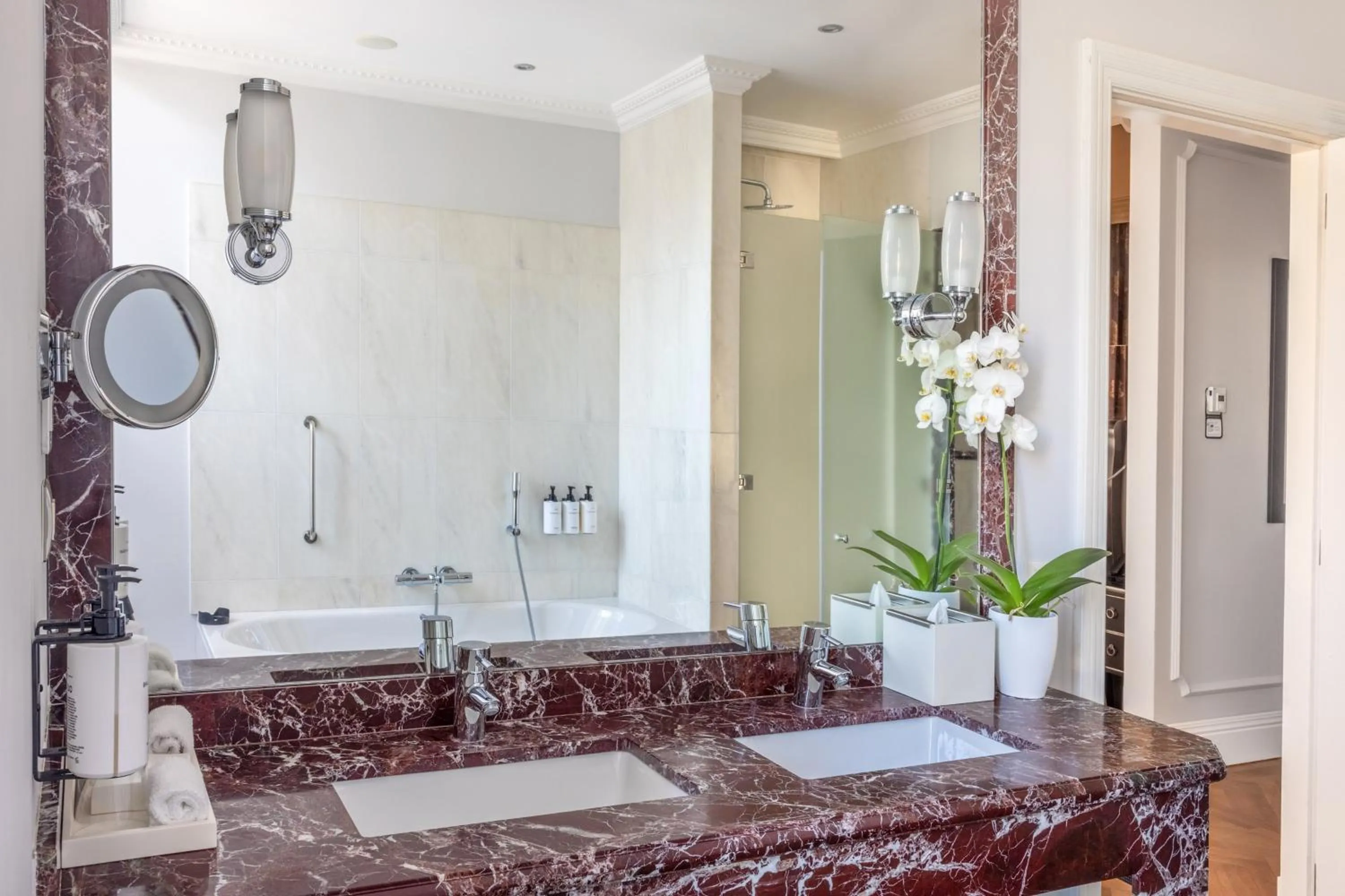 Bathroom in InterContinental Porto - Palacio das Cardosas by IHG