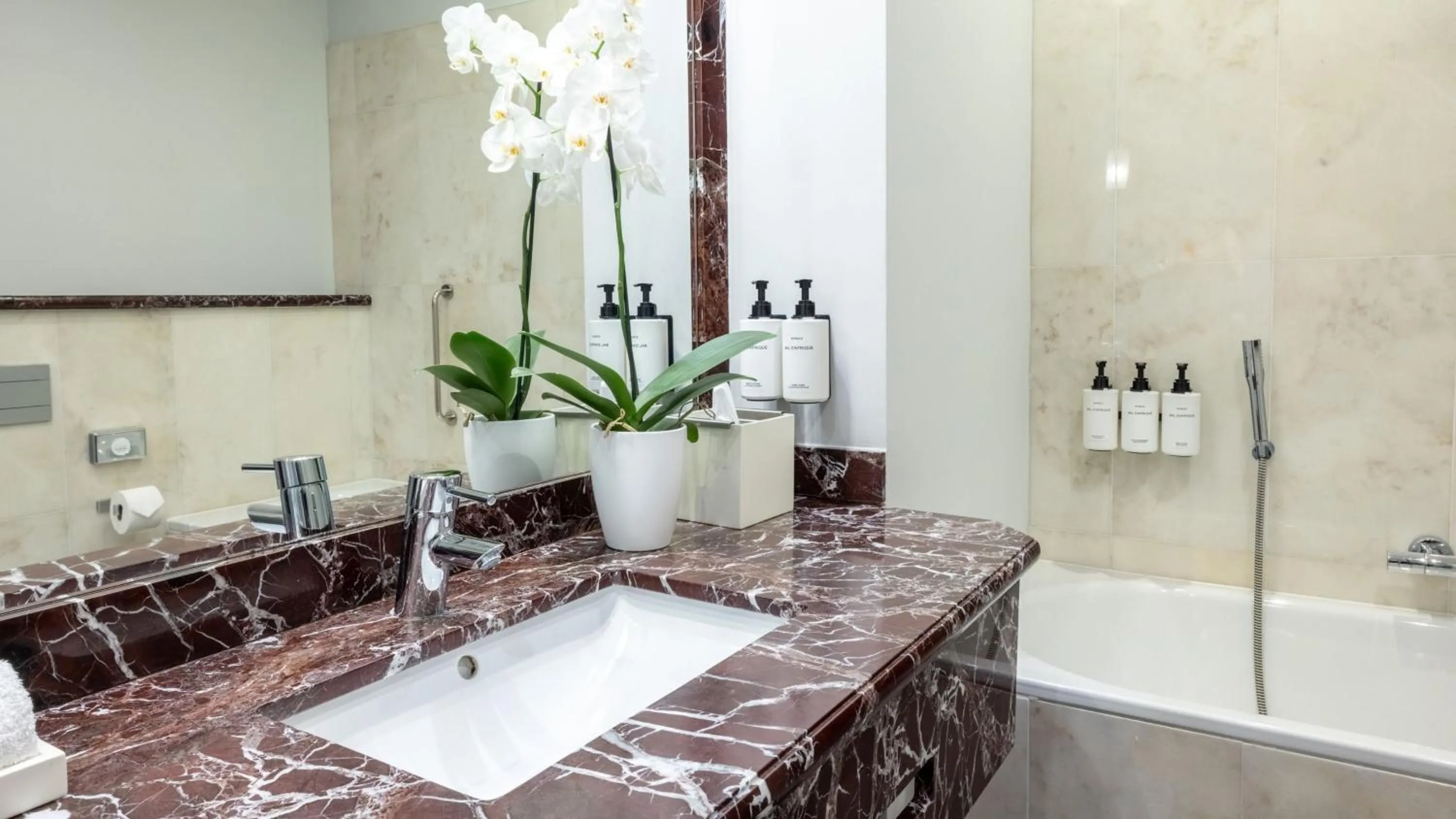 Bathroom in InterContinental Porto - Palacio das Cardosas by IHG